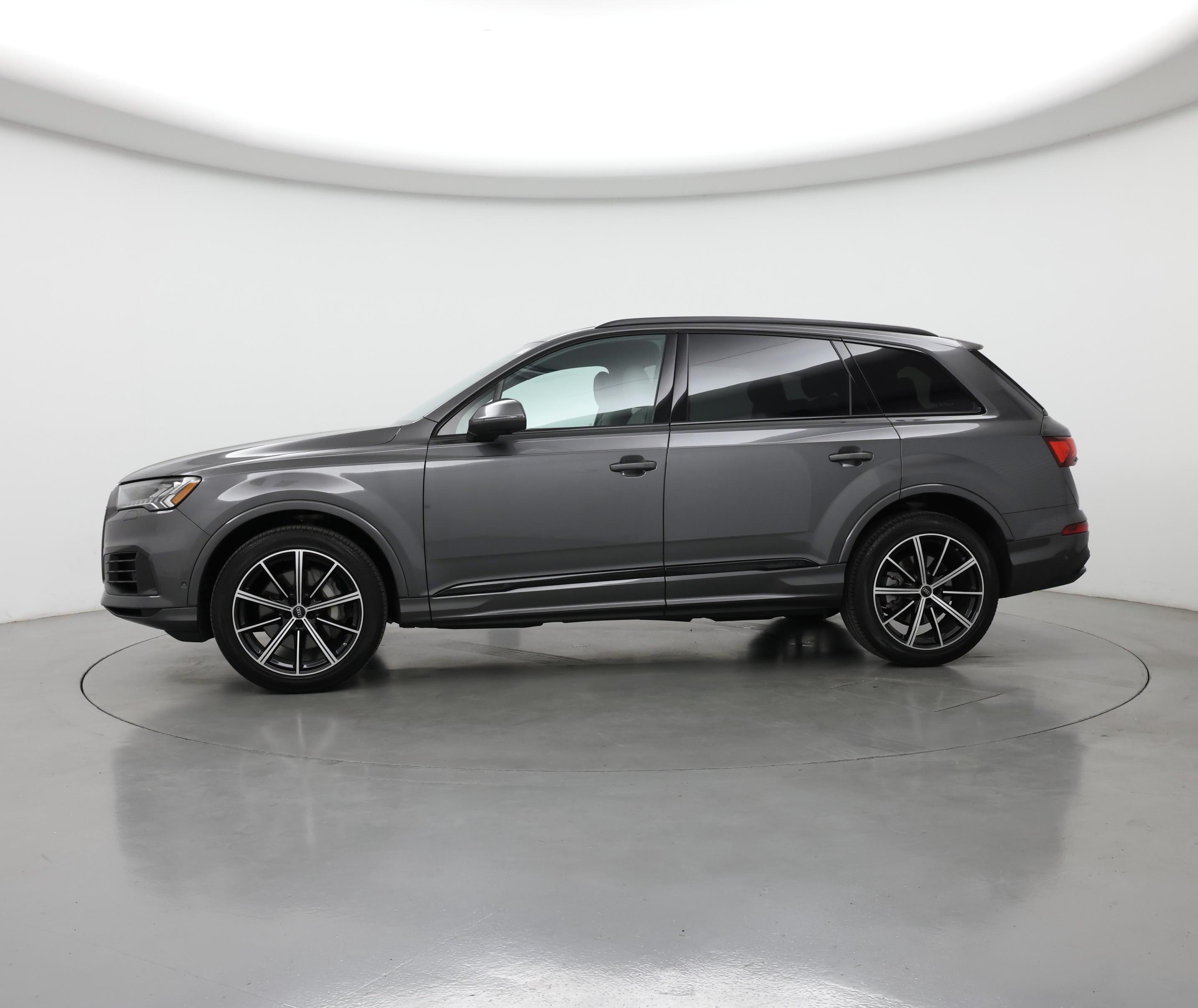 Thumbnail: 2023 Audi Q7 - 3