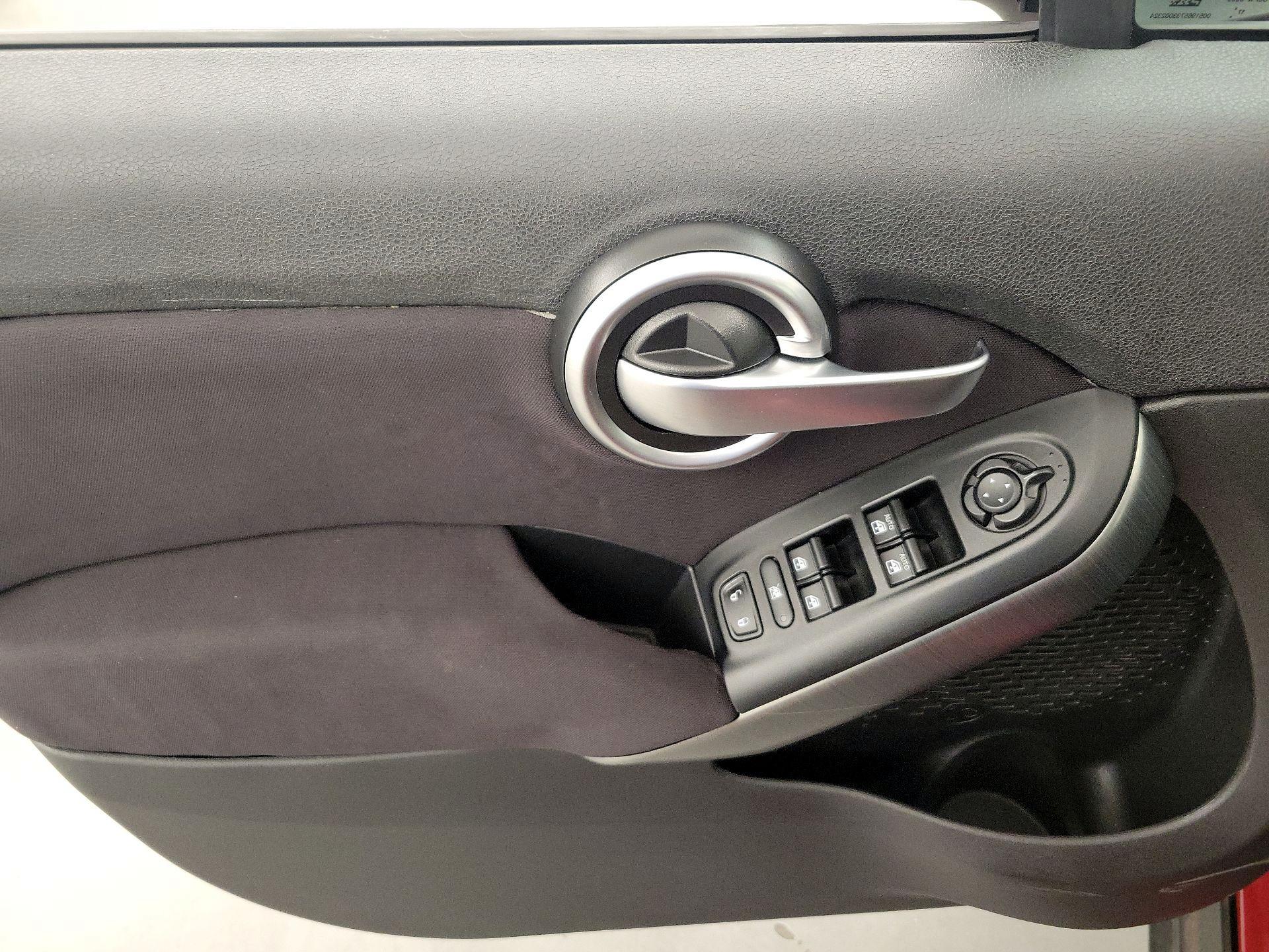 Thumbnail: 2018 Fiat 500X - 12