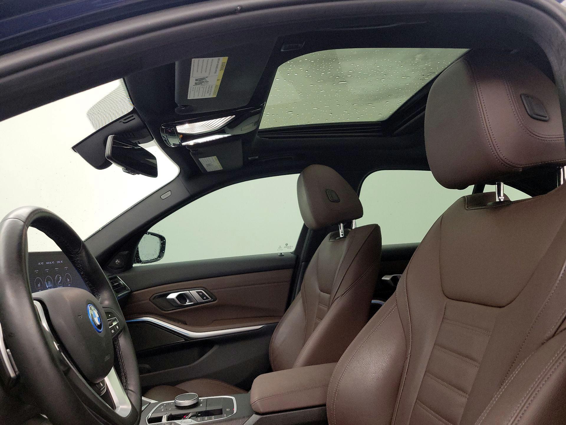 Thumbnail: 2023 BMW 3 Series - 20