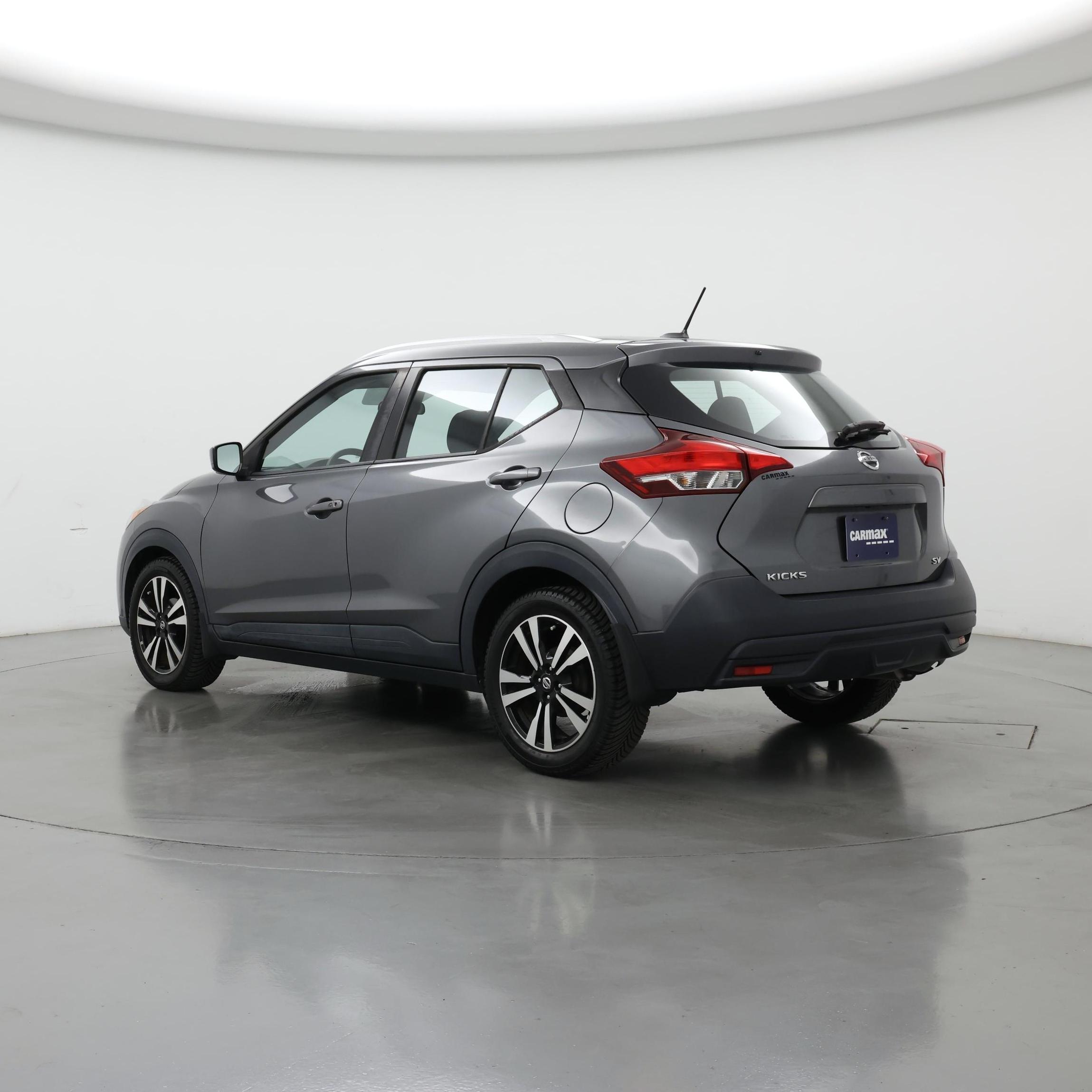 Thumbnail: 2018 Nissan Kicks - 2