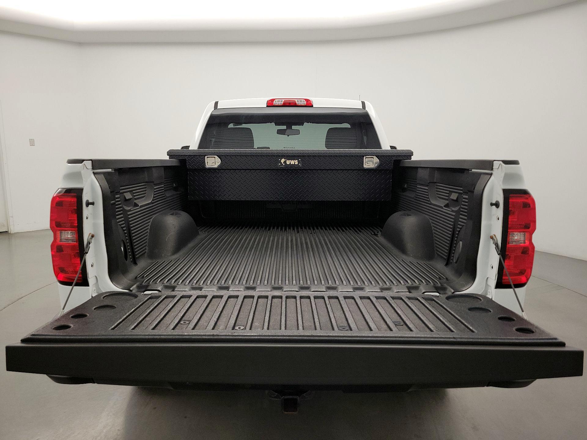 Thumbnail: 2016 Chevrolet Silverado 1500 - 17