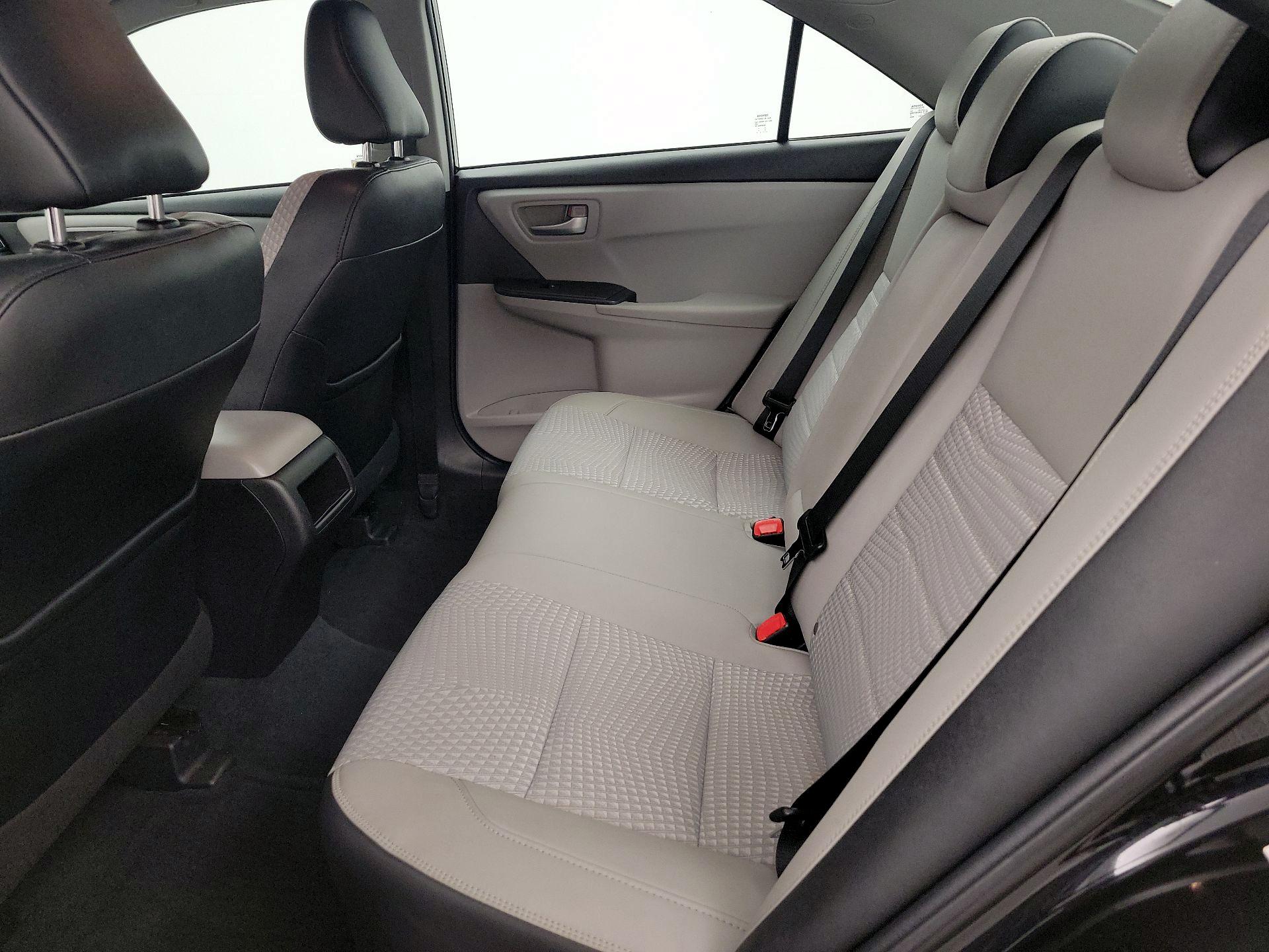 Thumbnail: 2015 Toyota Camry - 19