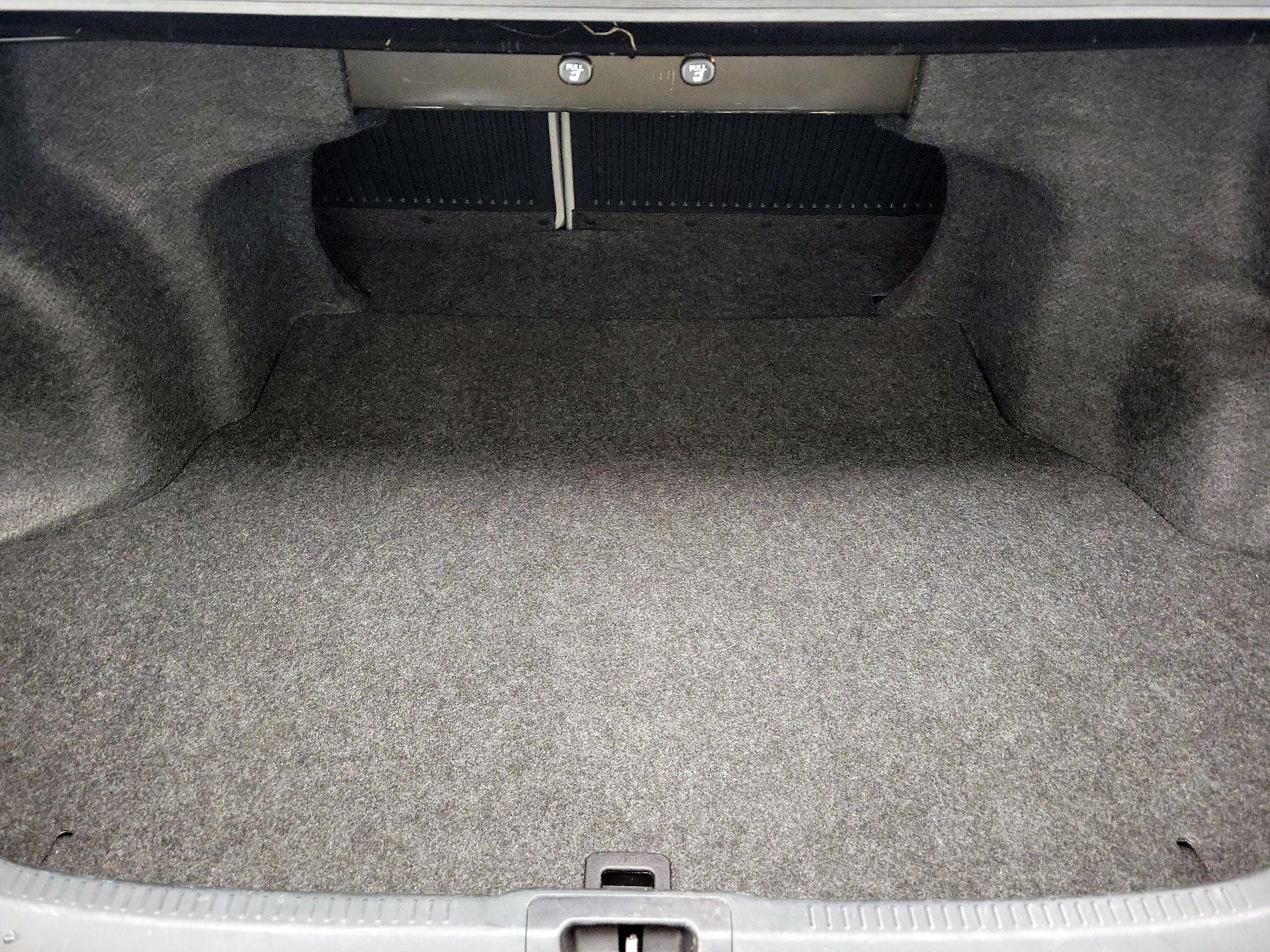 Thumbnail: 2015 Toyota Camry - 20