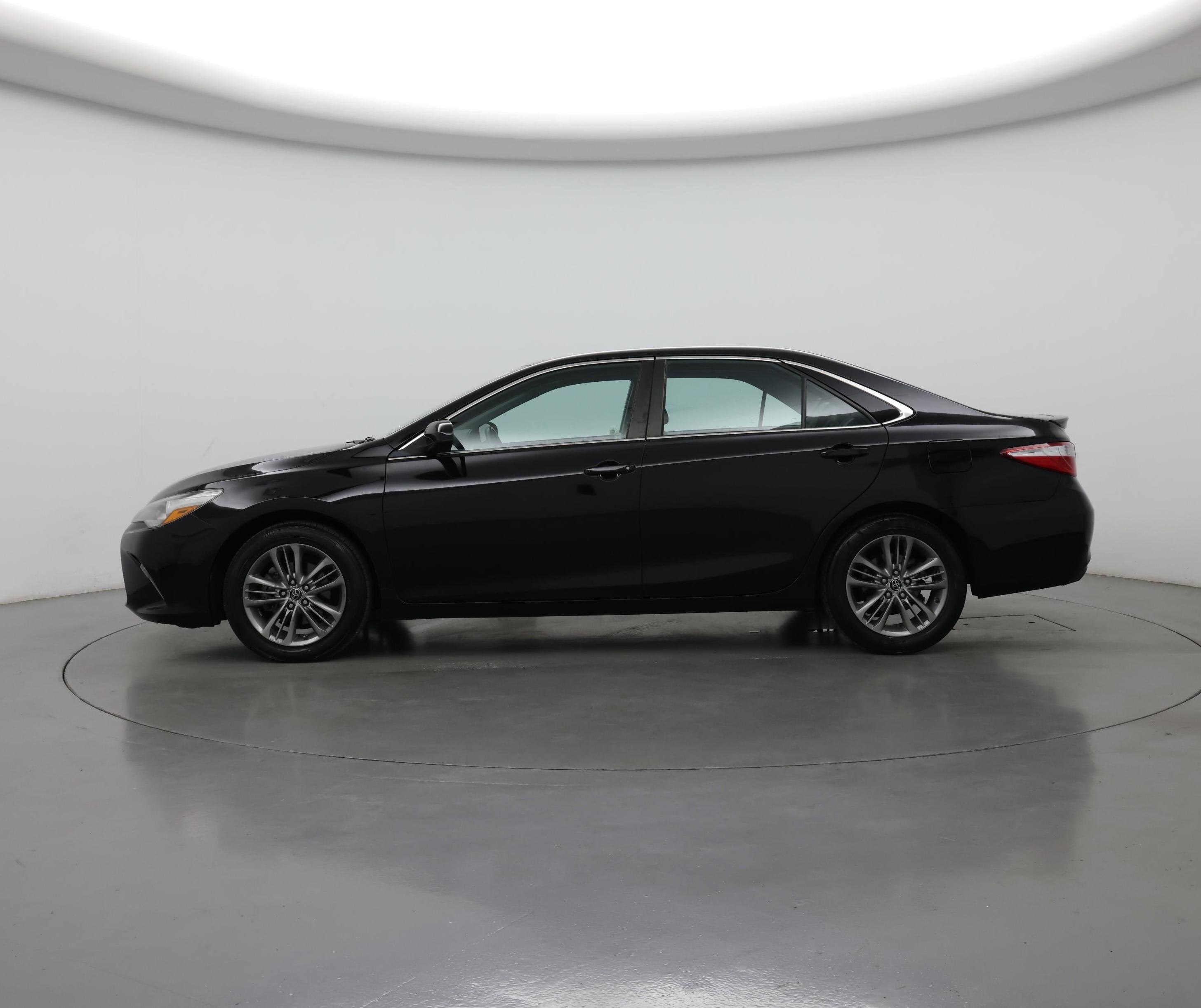 Thumbnail: 2015 Toyota Camry - 3