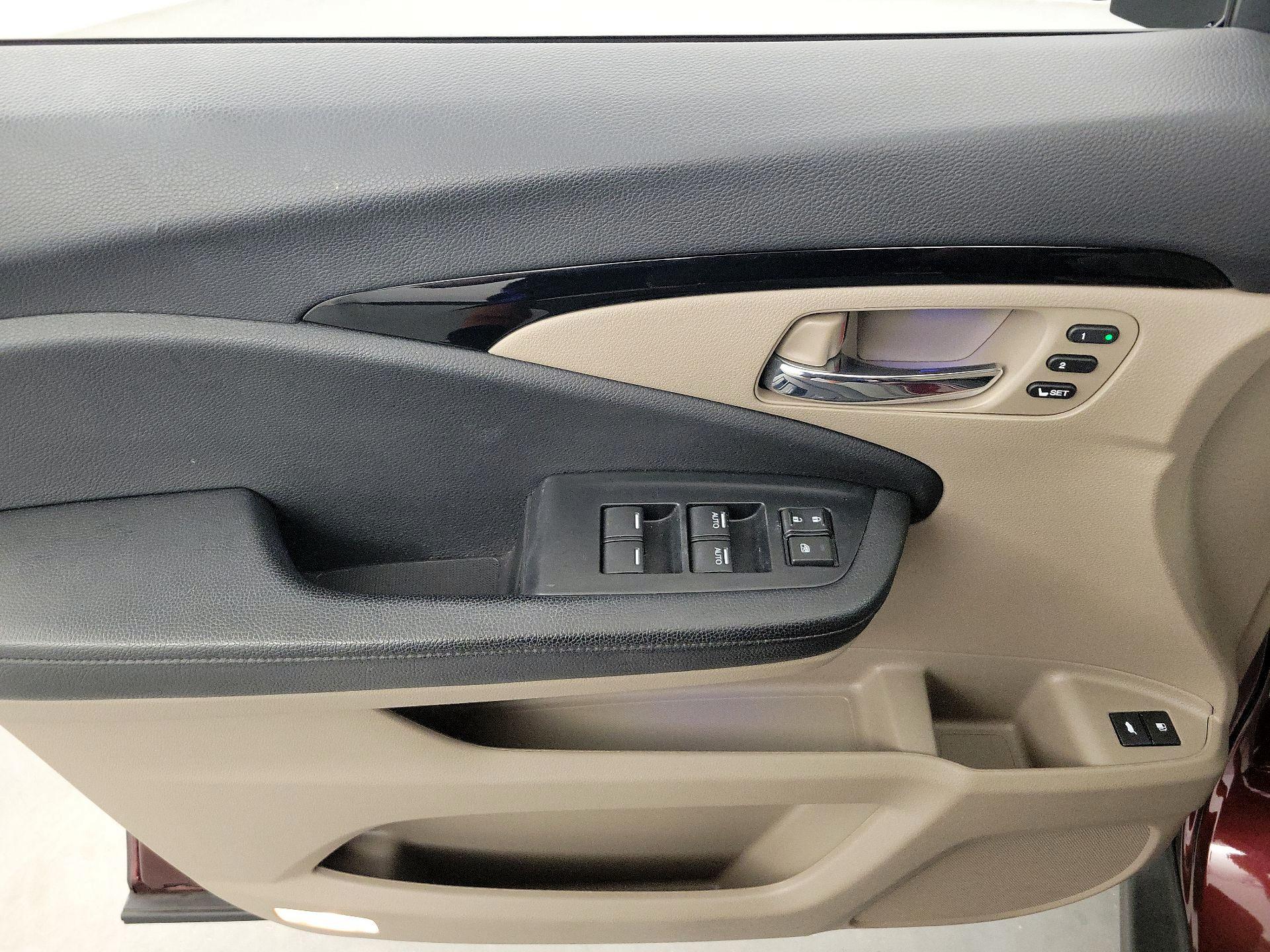 Thumbnail: 2021 Honda Pilot - 12