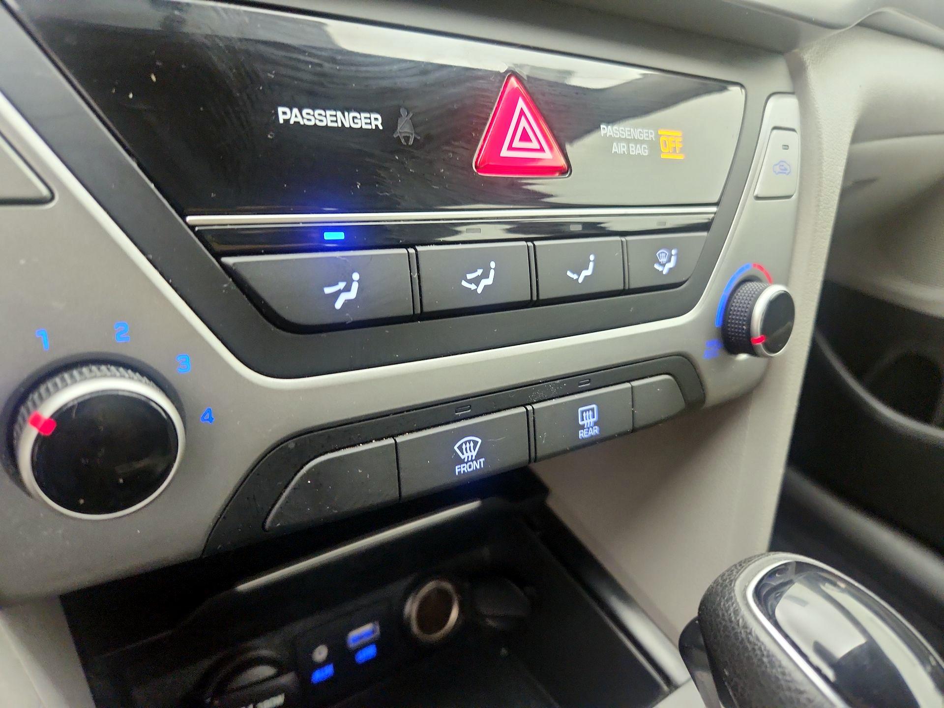 Thumbnail: 2018 Hyundai Elantra - 16