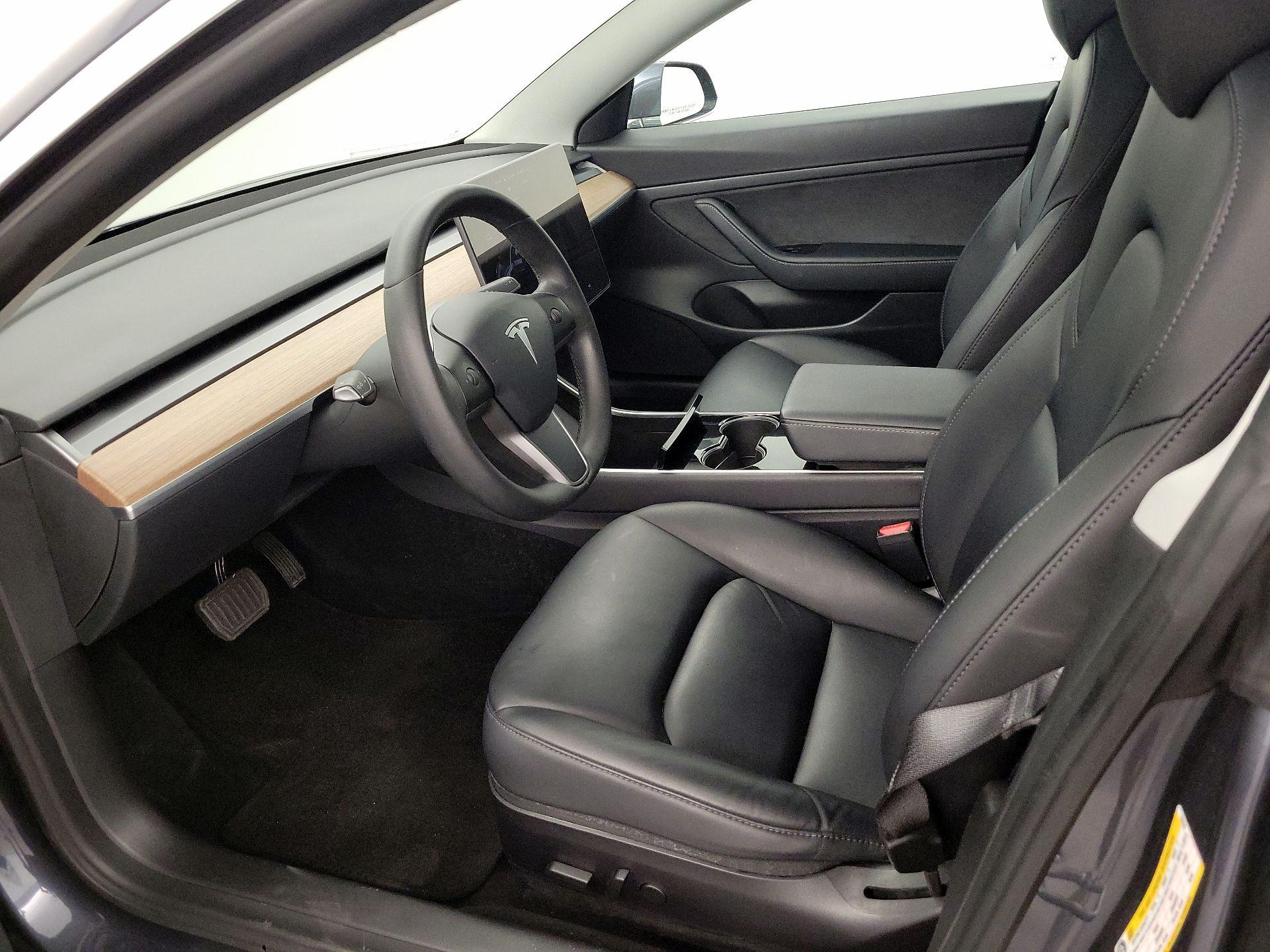Thumbnail: 2020 Tesla Model 3 - 12