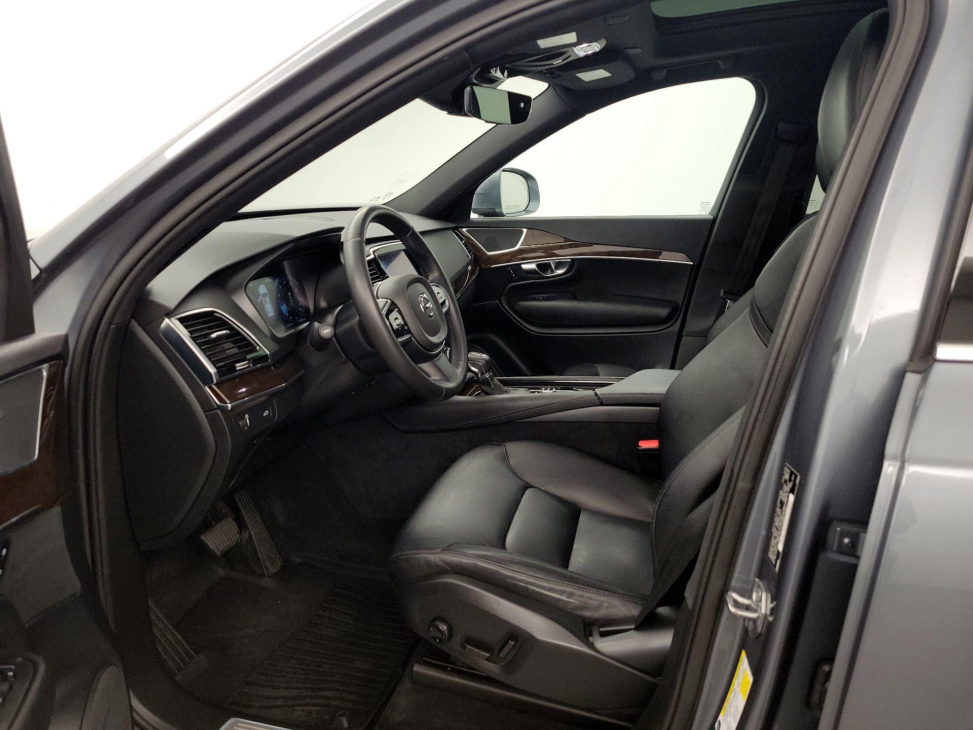 Thumbnail: 2016 Volvo XC90 - 11