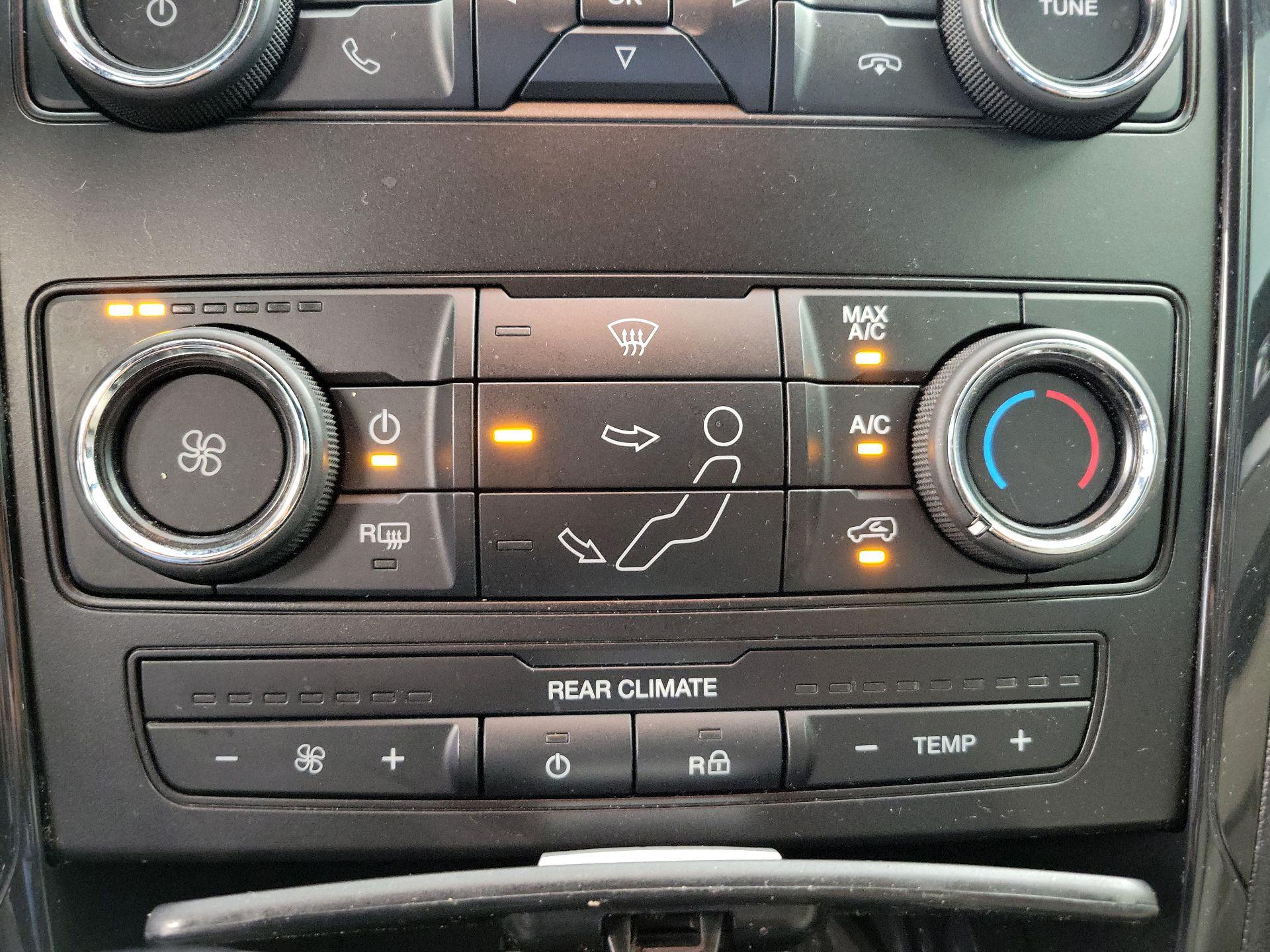 Thumbnail: 2018 Ford Explorer - 16