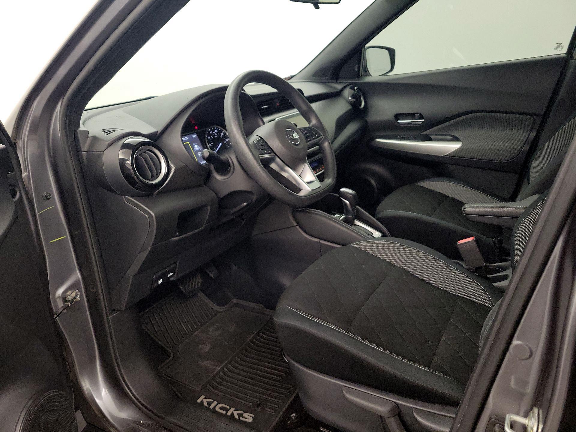Thumbnail: 2020 Nissan Kicks - 11