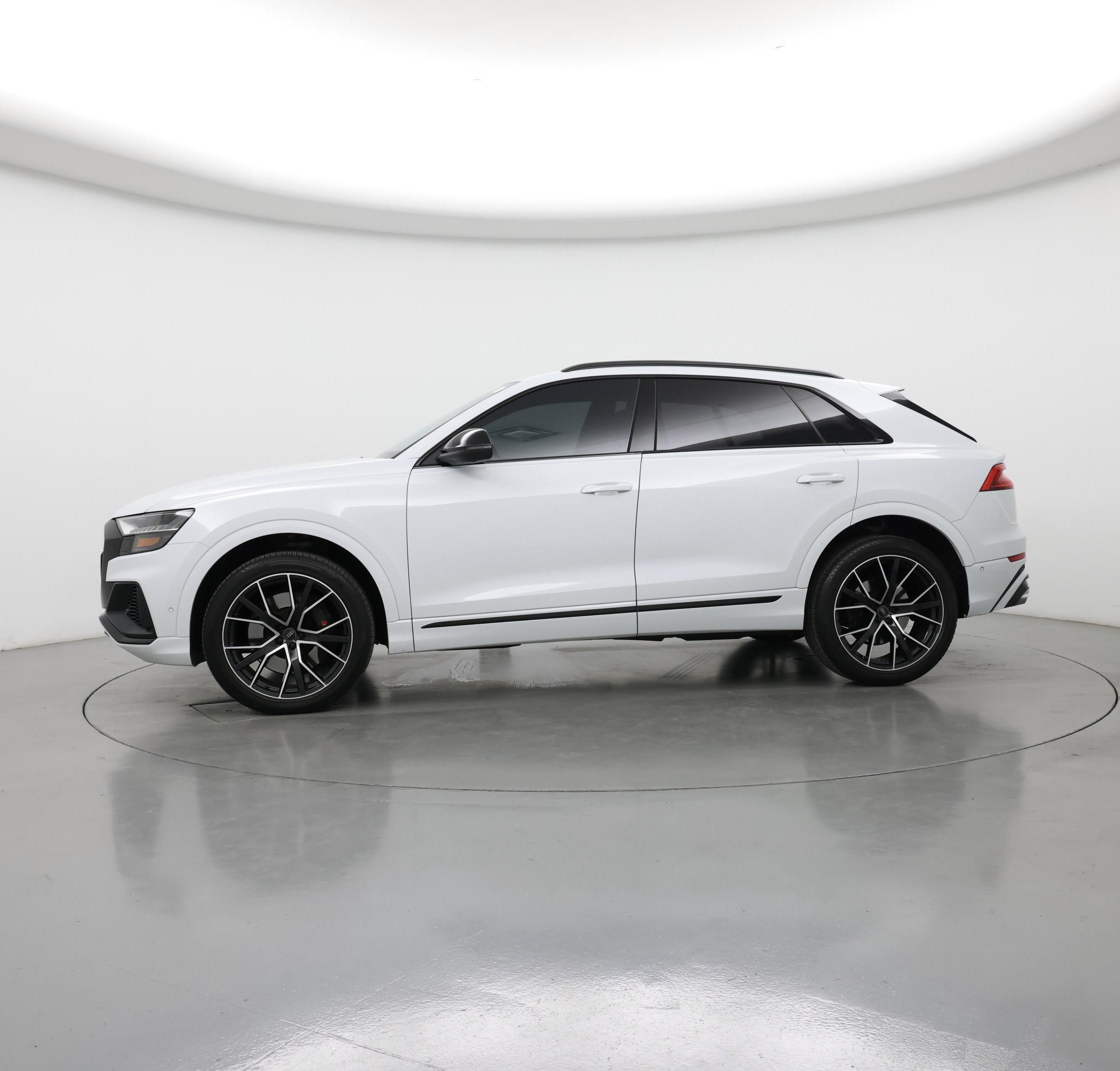 Thumbnail: 2021 Audi SQ8 - 3