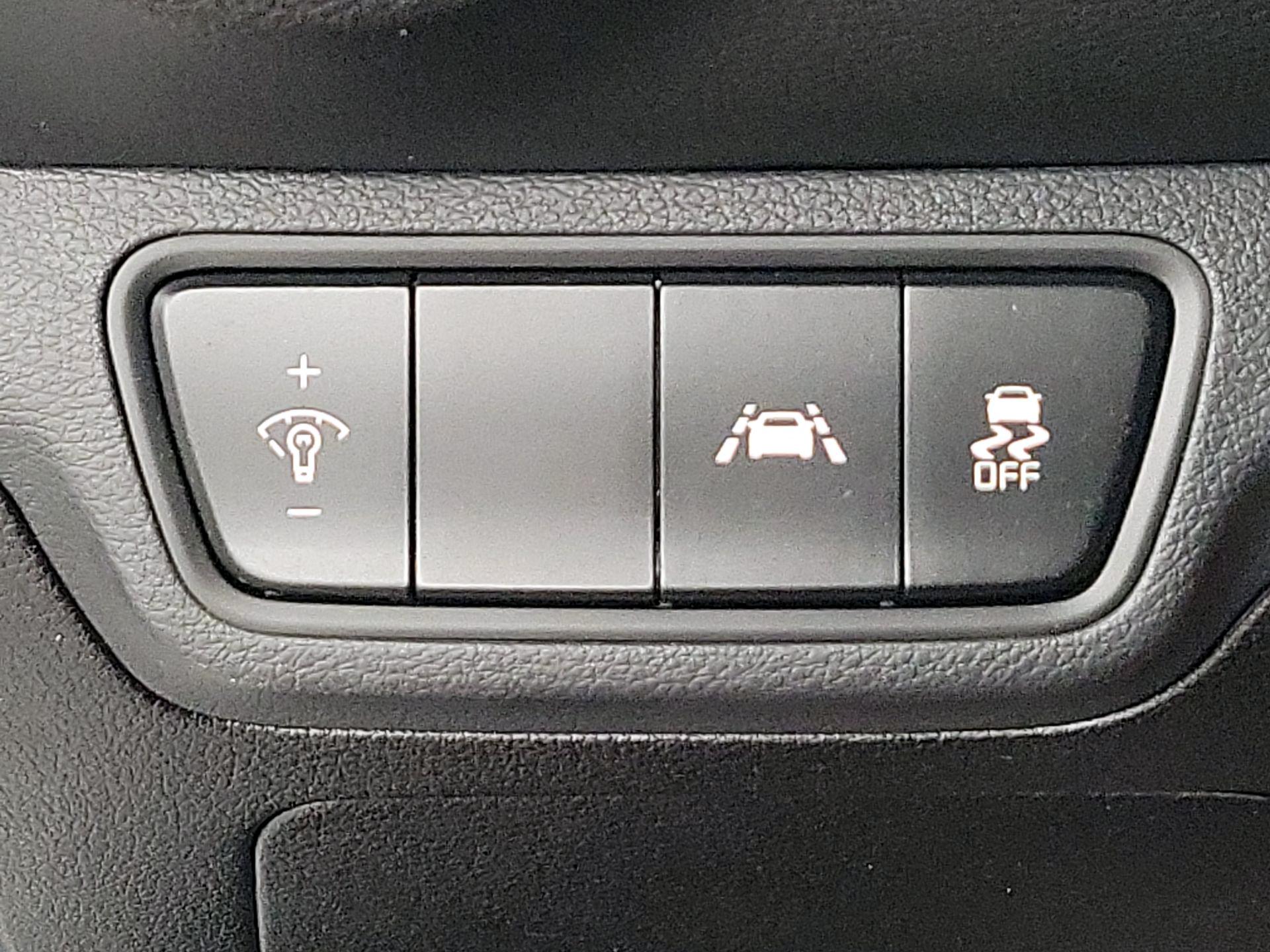 Thumbnail: 2019 Kia Forte - 13