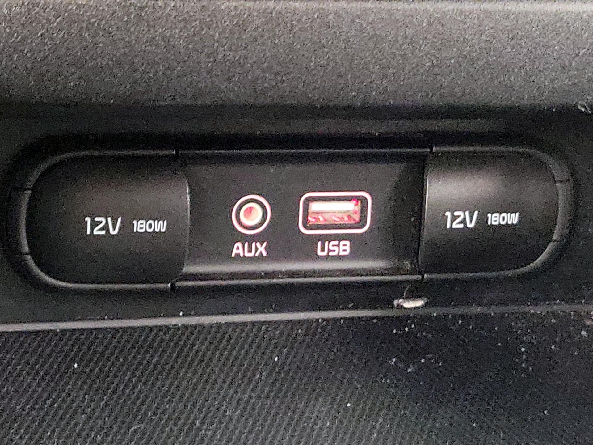 Thumbnail: 2019 Kia Forte - 18