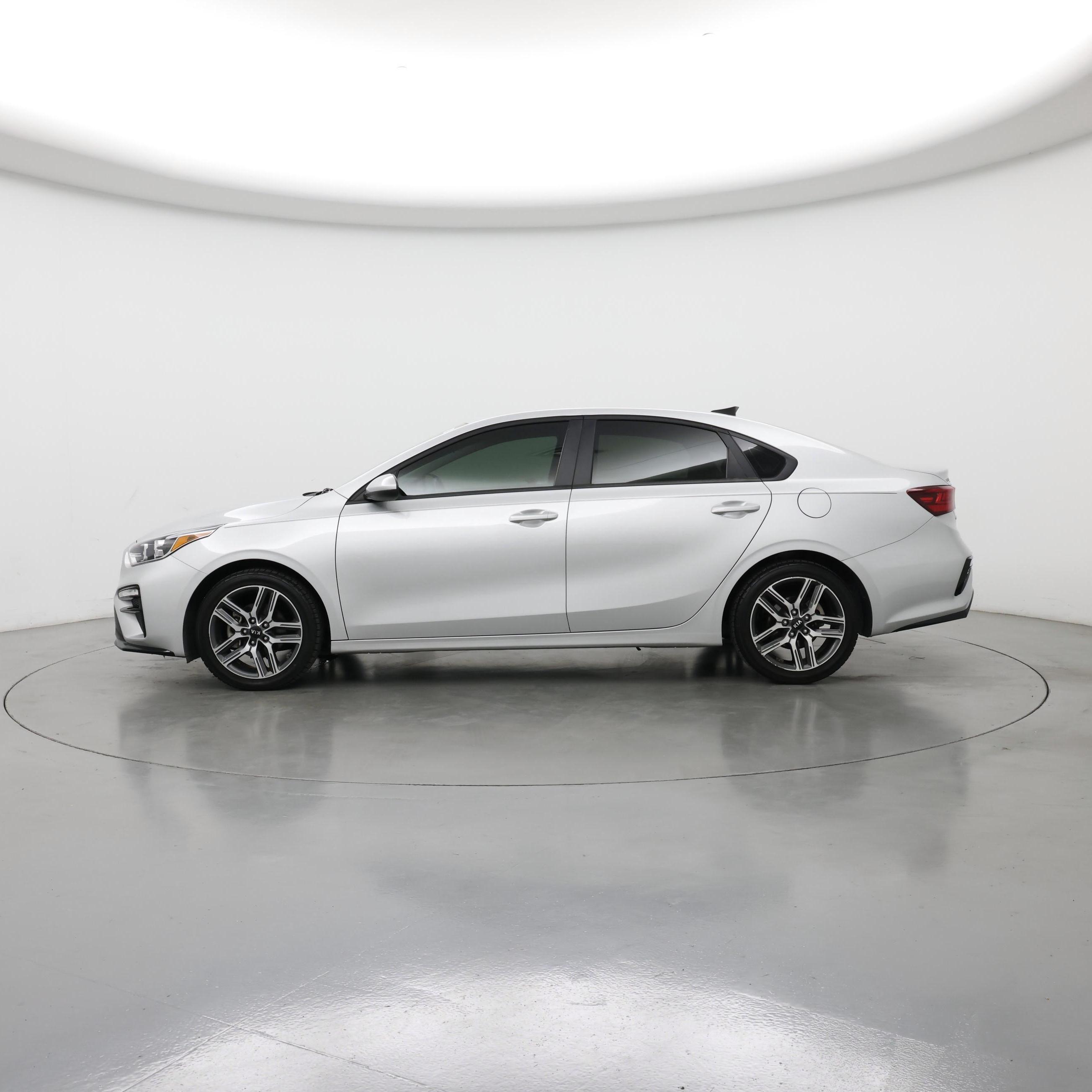 Thumbnail: 2019 Kia Forte - 3