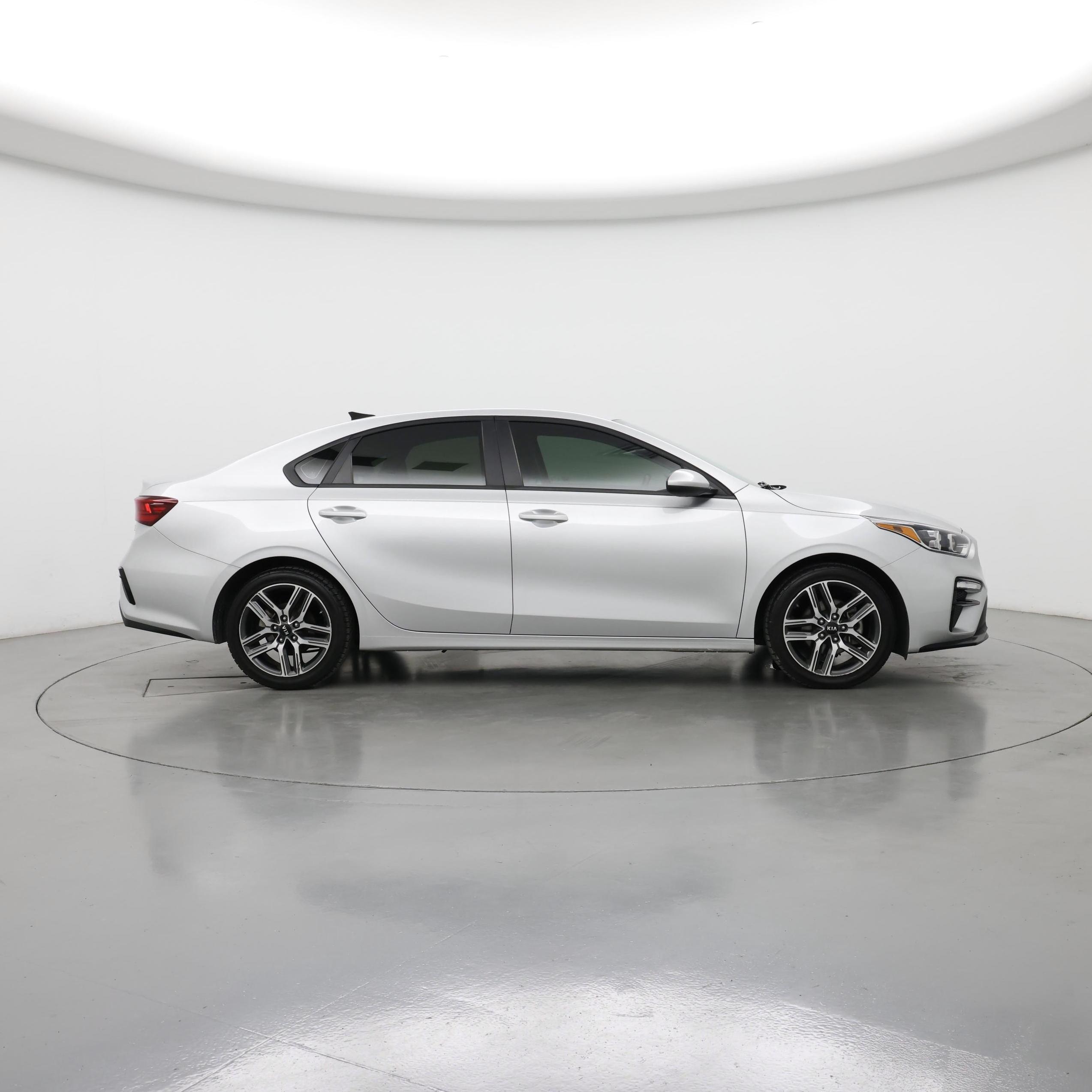 Thumbnail: 2019 Kia Forte - 7
