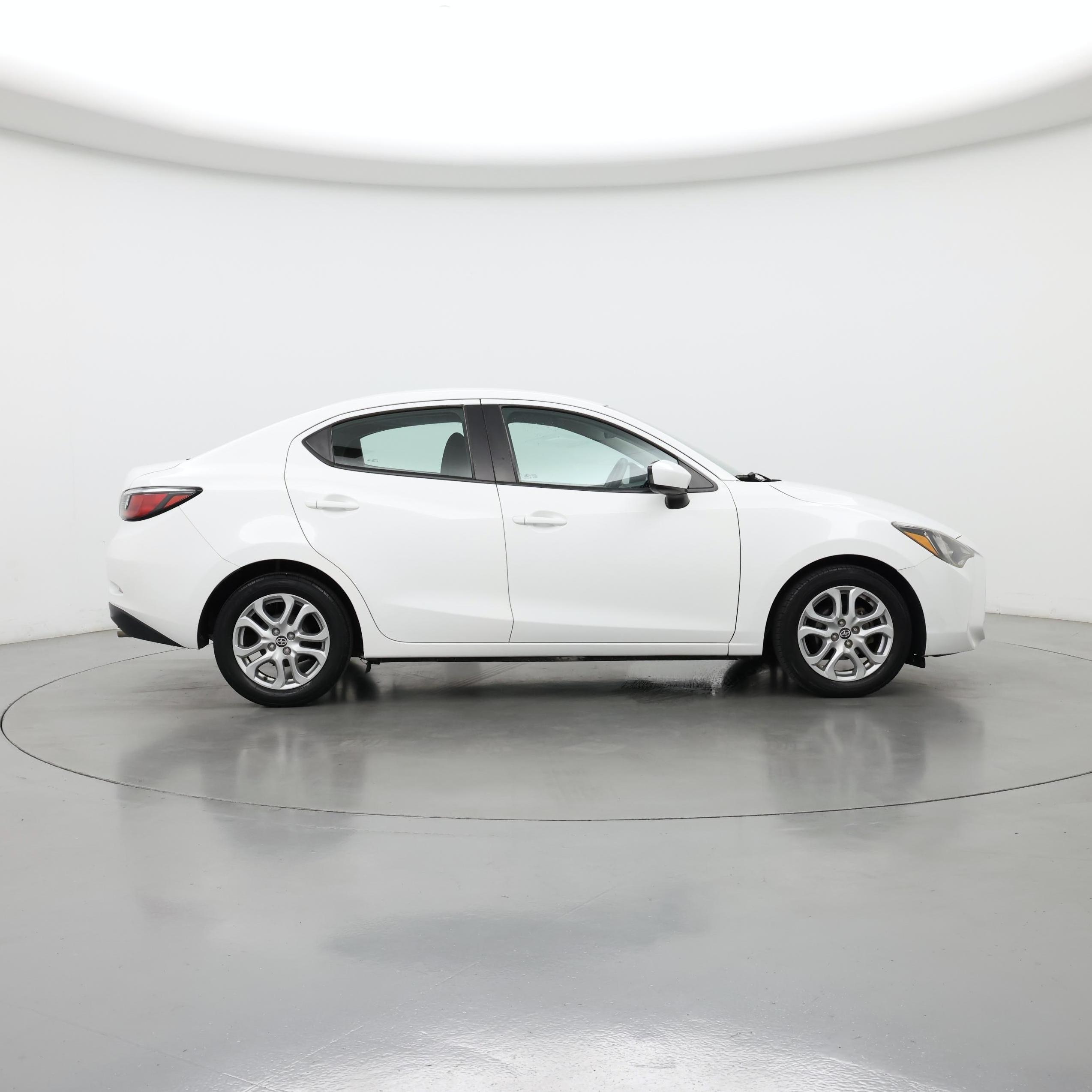 Thumbnail: 2016 Scion iA - 7