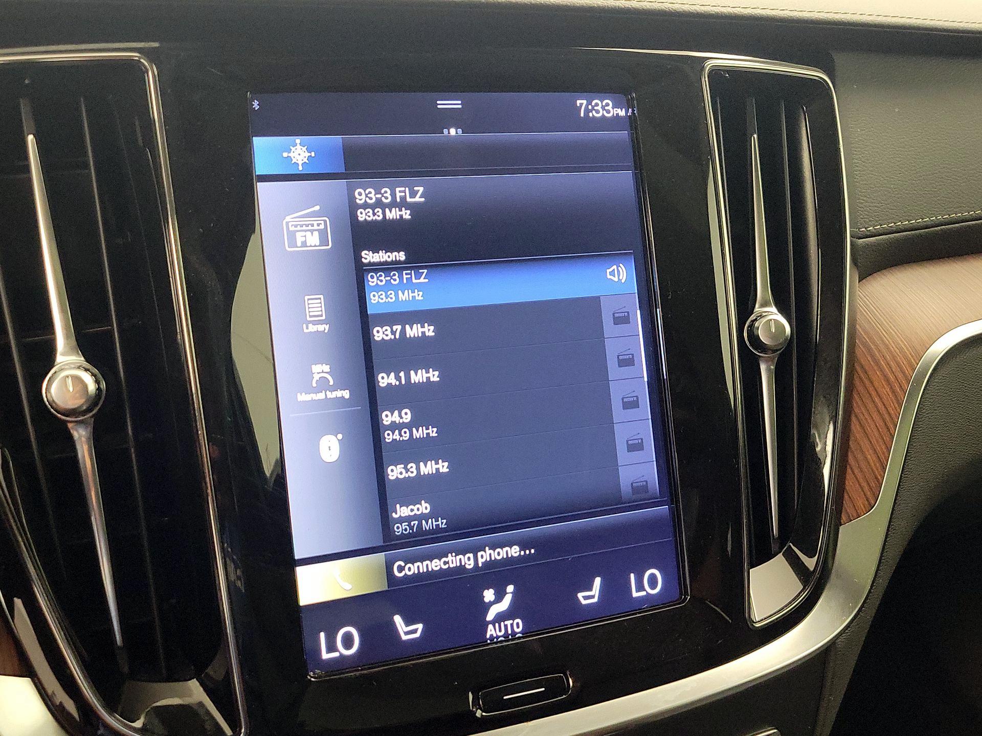 Thumbnail: 2020 Volvo S60 - 16