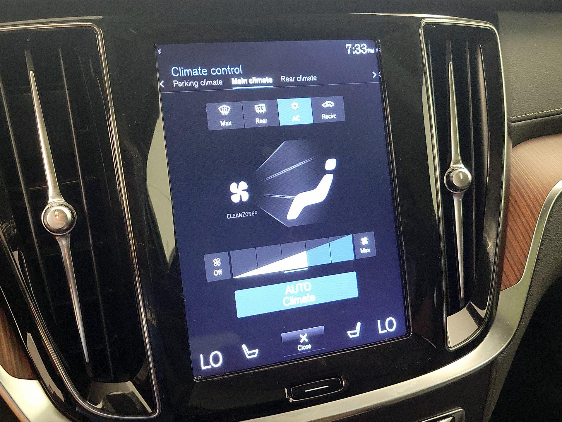 Thumbnail: 2020 Volvo S60 - 17