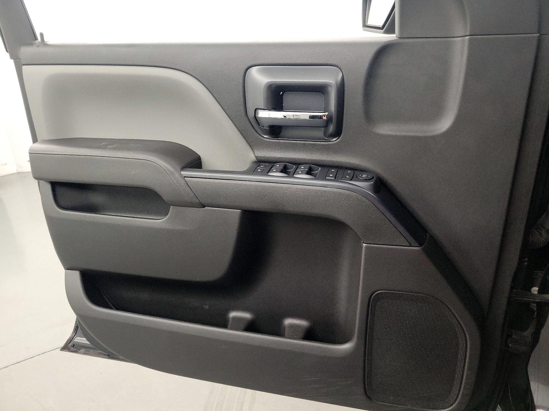 Thumbnail: 2017 Chevrolet Silverado 1500 - 12
