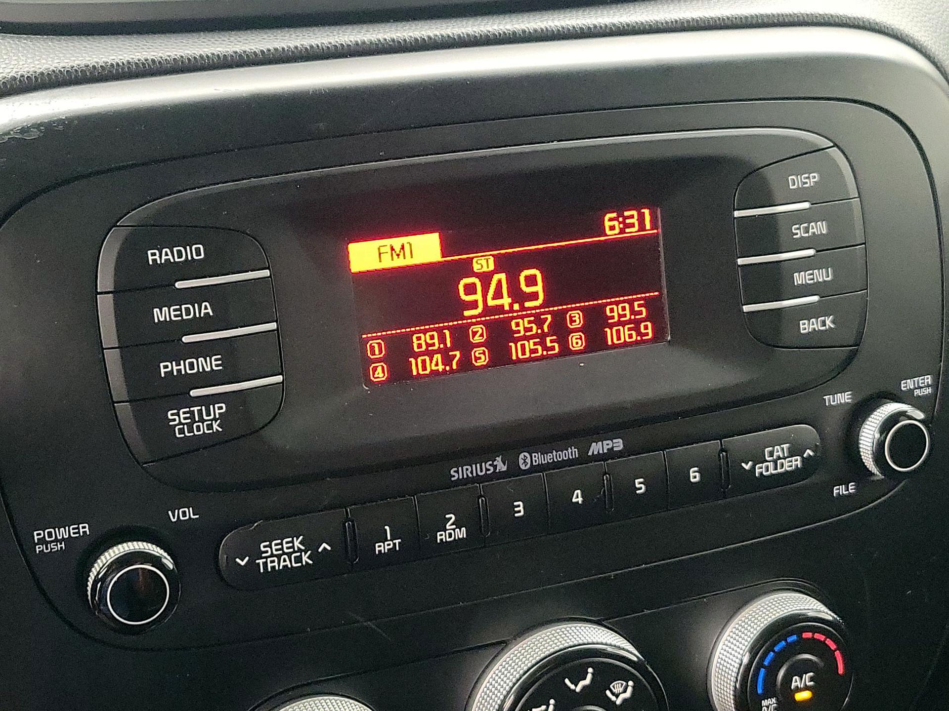 Thumbnail: 2014 Kia Soul - 14