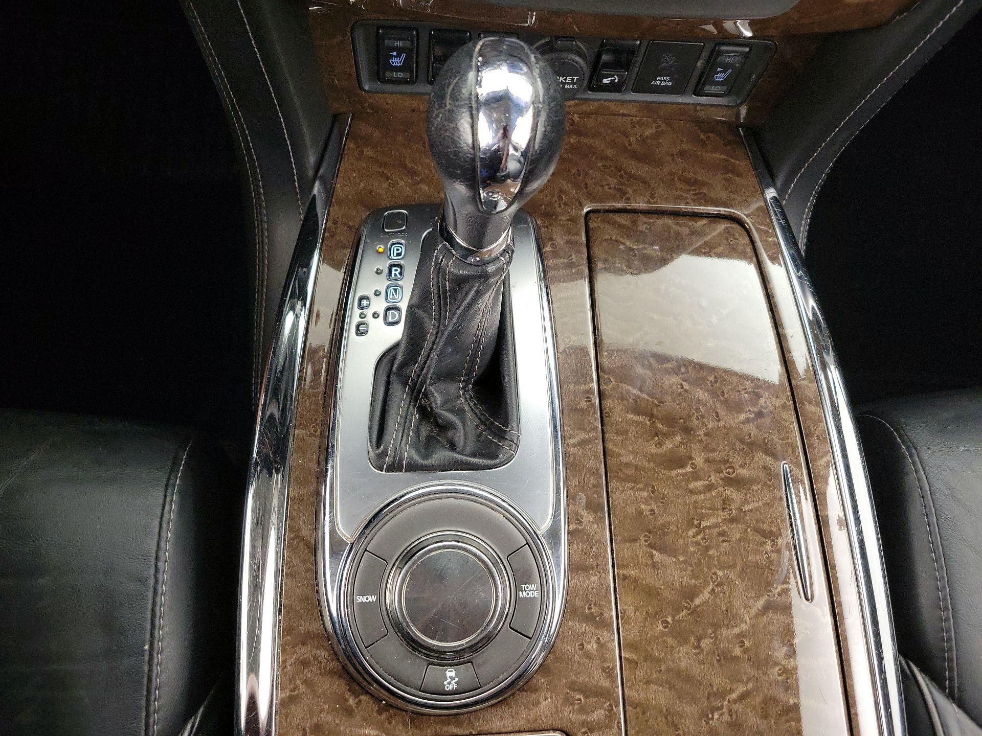 Thumbnail: 2017 INFINITI QX80 - 18