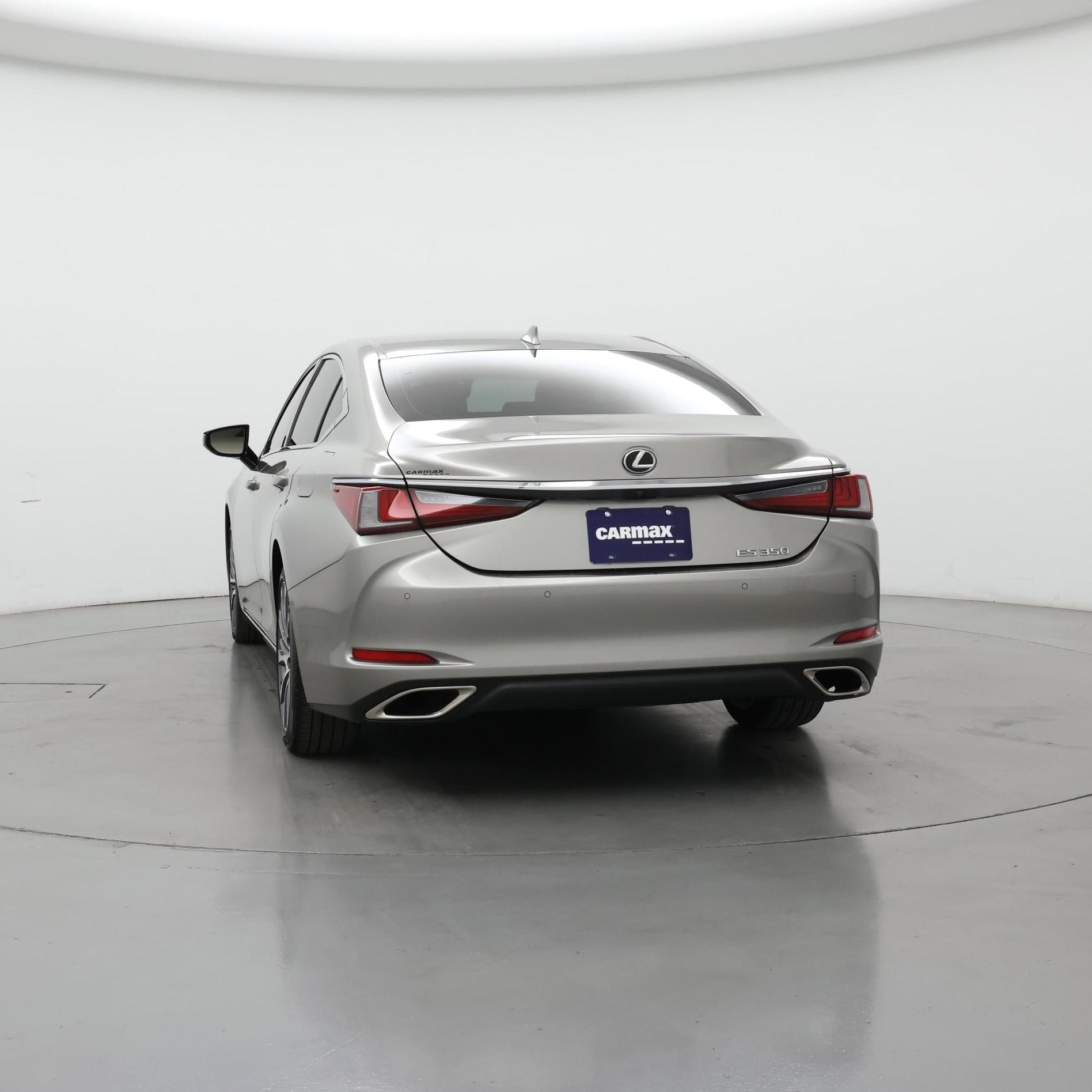Thumbnail: 2019 Lexus ES - 6