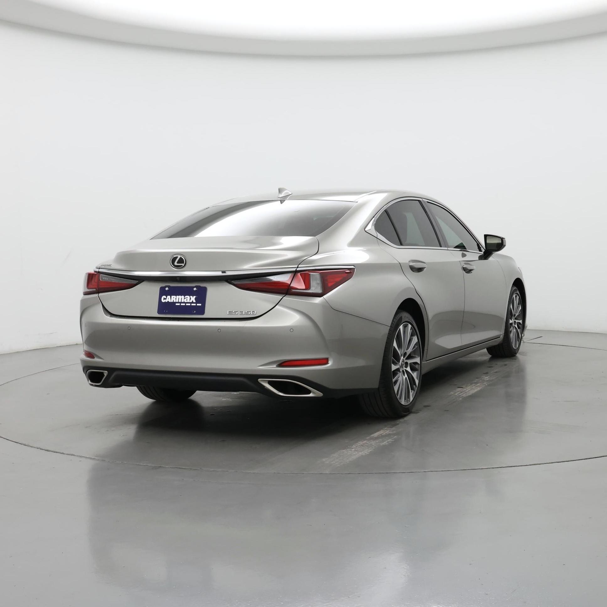 Thumbnail: 2019 Lexus ES - 8