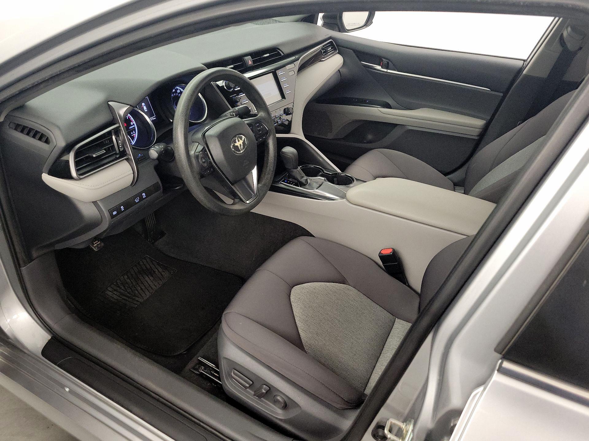 Thumbnail: 2019 Toyota Camry - 11