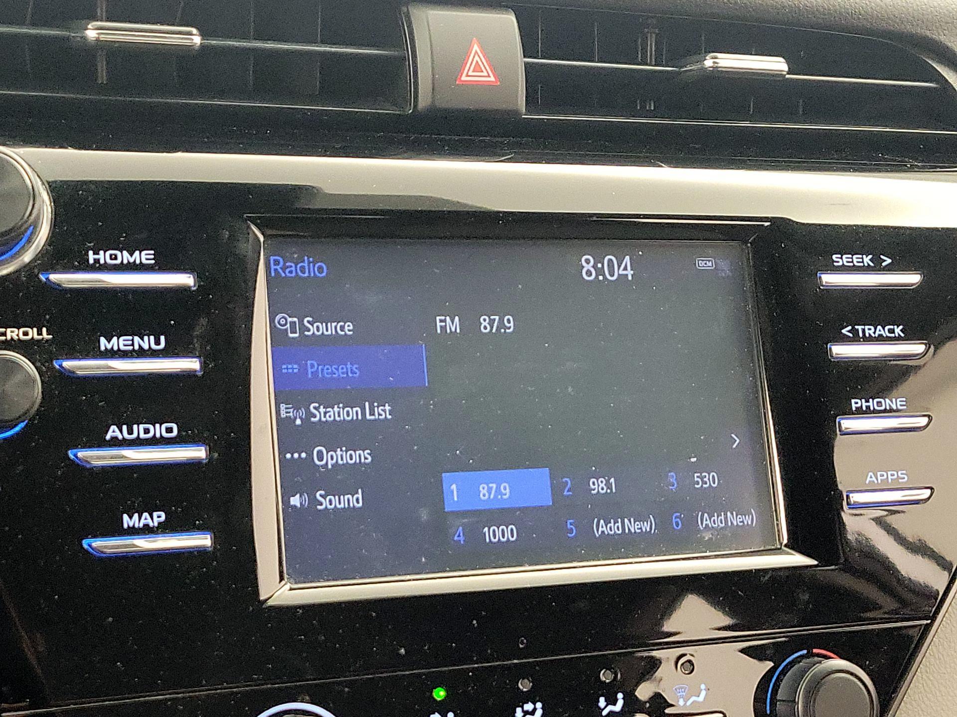 Thumbnail: 2019 Toyota Camry - 16
