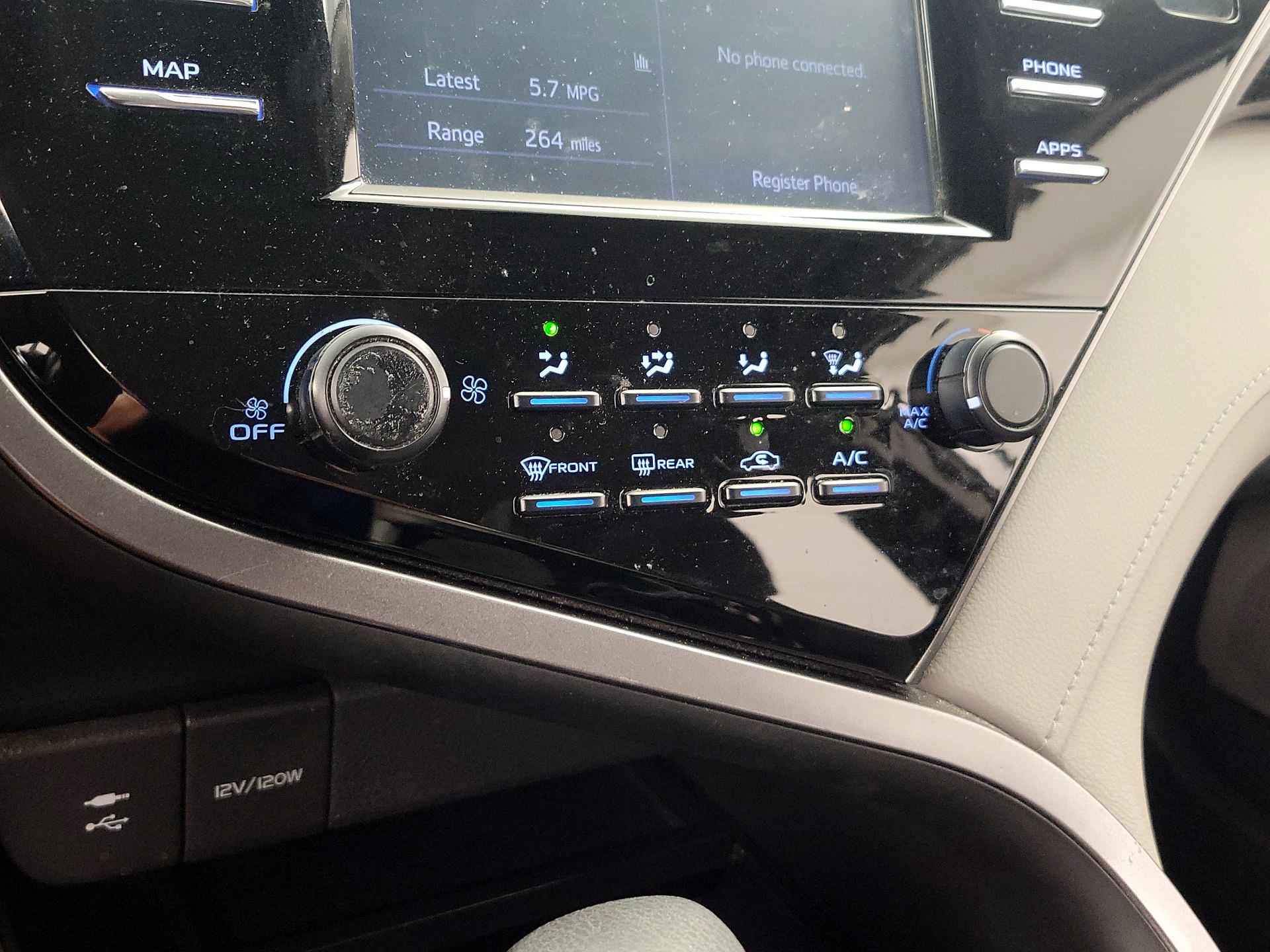 Thumbnail: 2019 Toyota Camry - 17