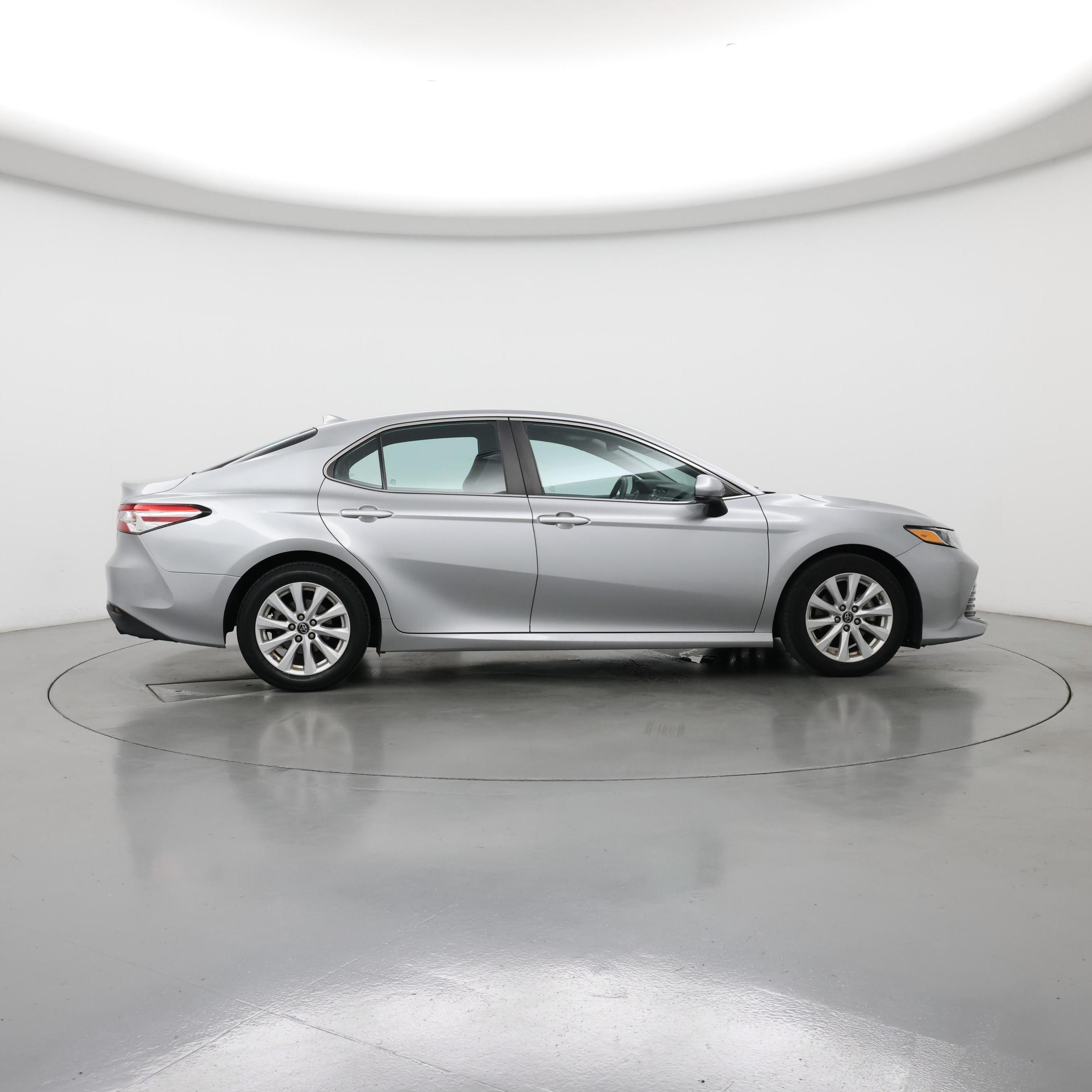 Thumbnail: 2019 Toyota Camry - 7