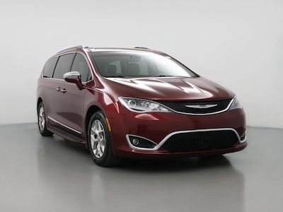 Red 2017 Chrysler Pacifica Limited