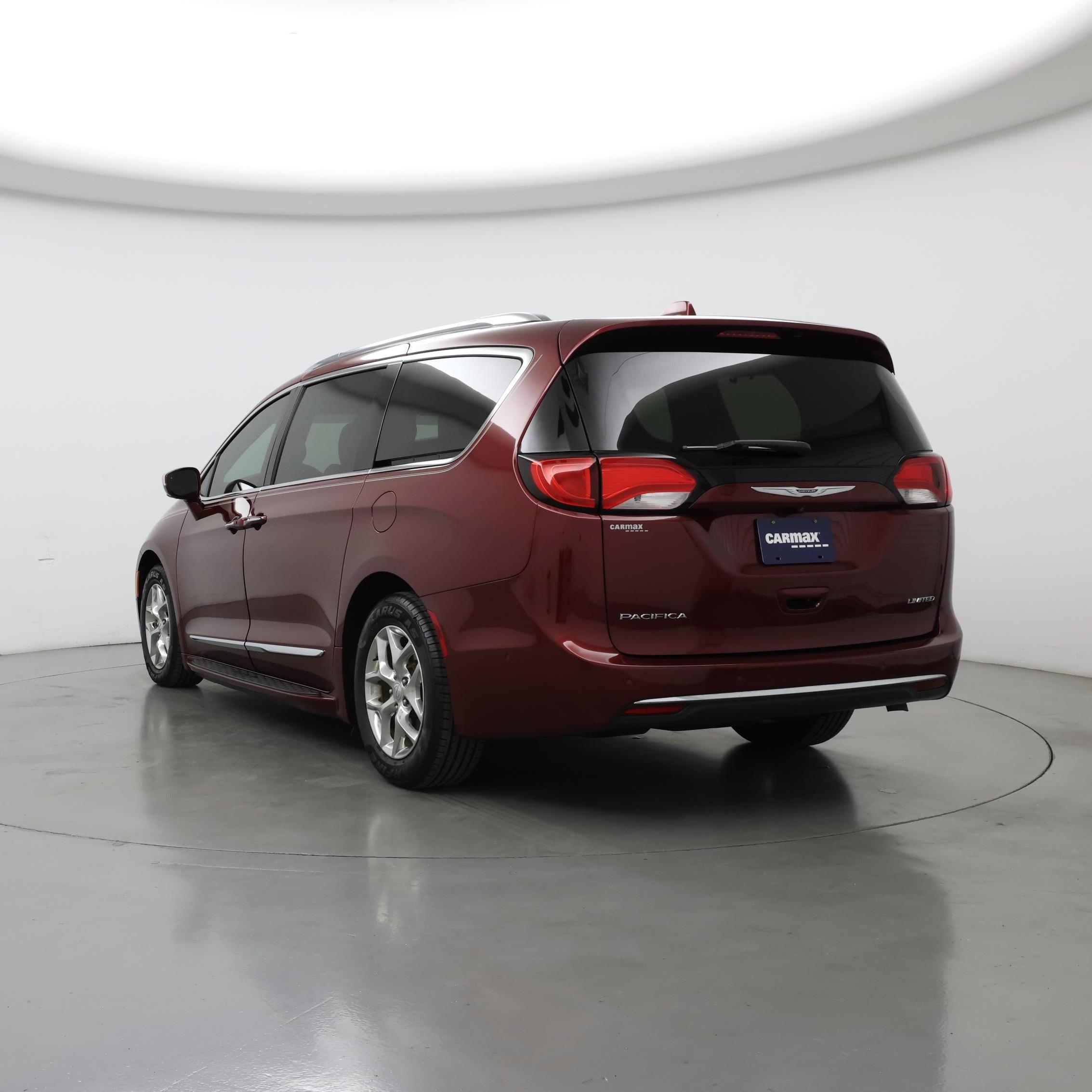 Thumbnail: 2017 Chrysler Pacifica - 2