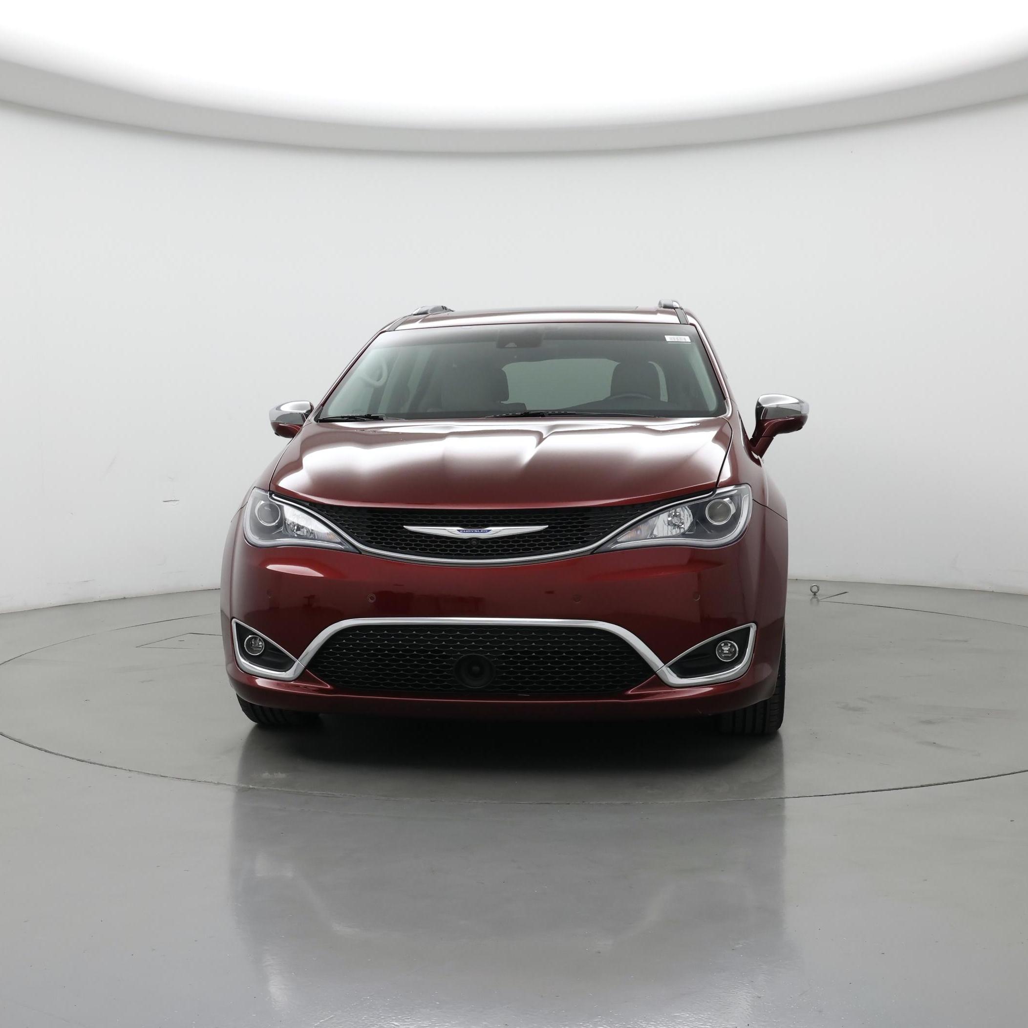 Thumbnail: 2017 Chrysler Pacifica - 5
