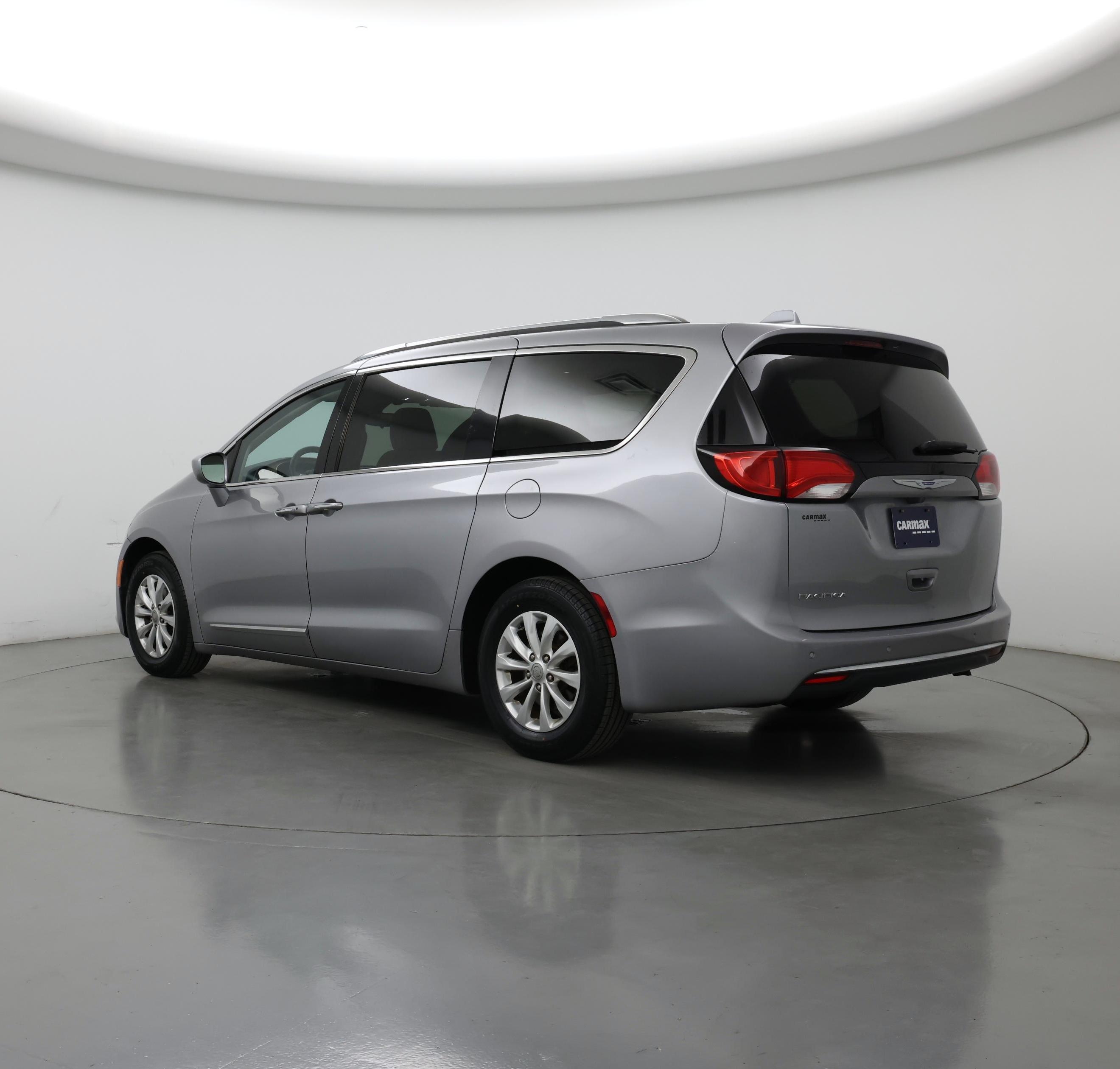 Thumbnail: 2018 Chrysler Pacifica - 2