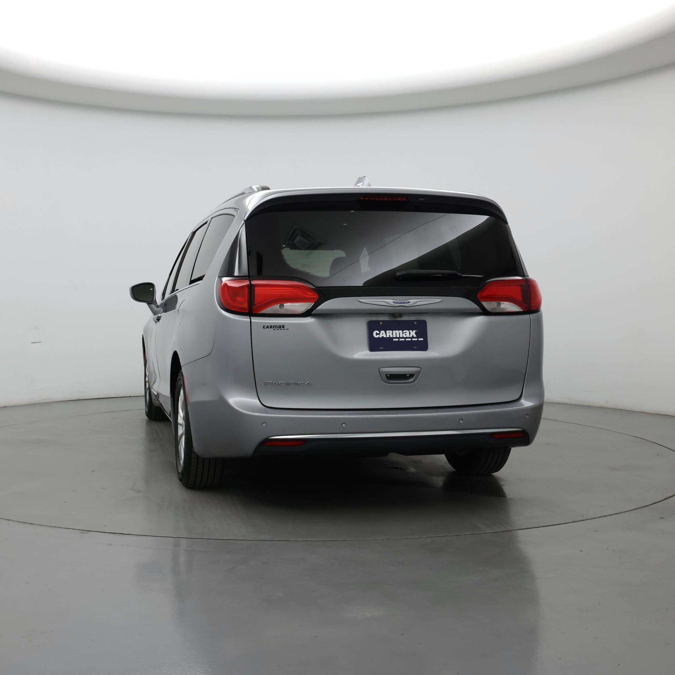 Thumbnail: 2018 Chrysler Pacifica - 6