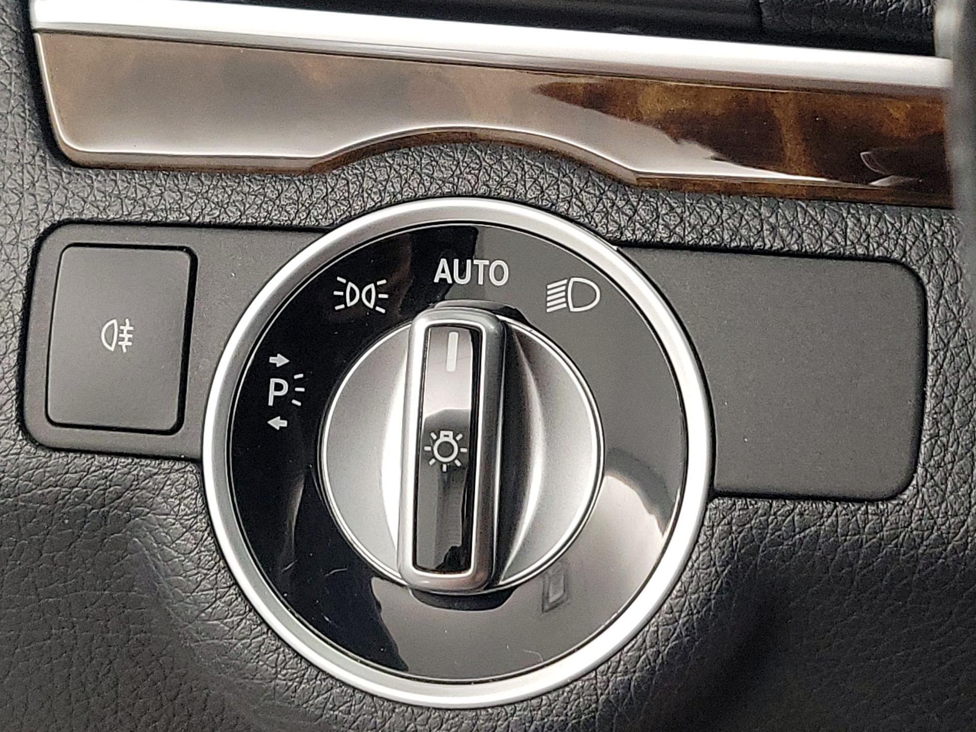 Thumbnail: 2014 Mercedes-Benz E-Class - 13