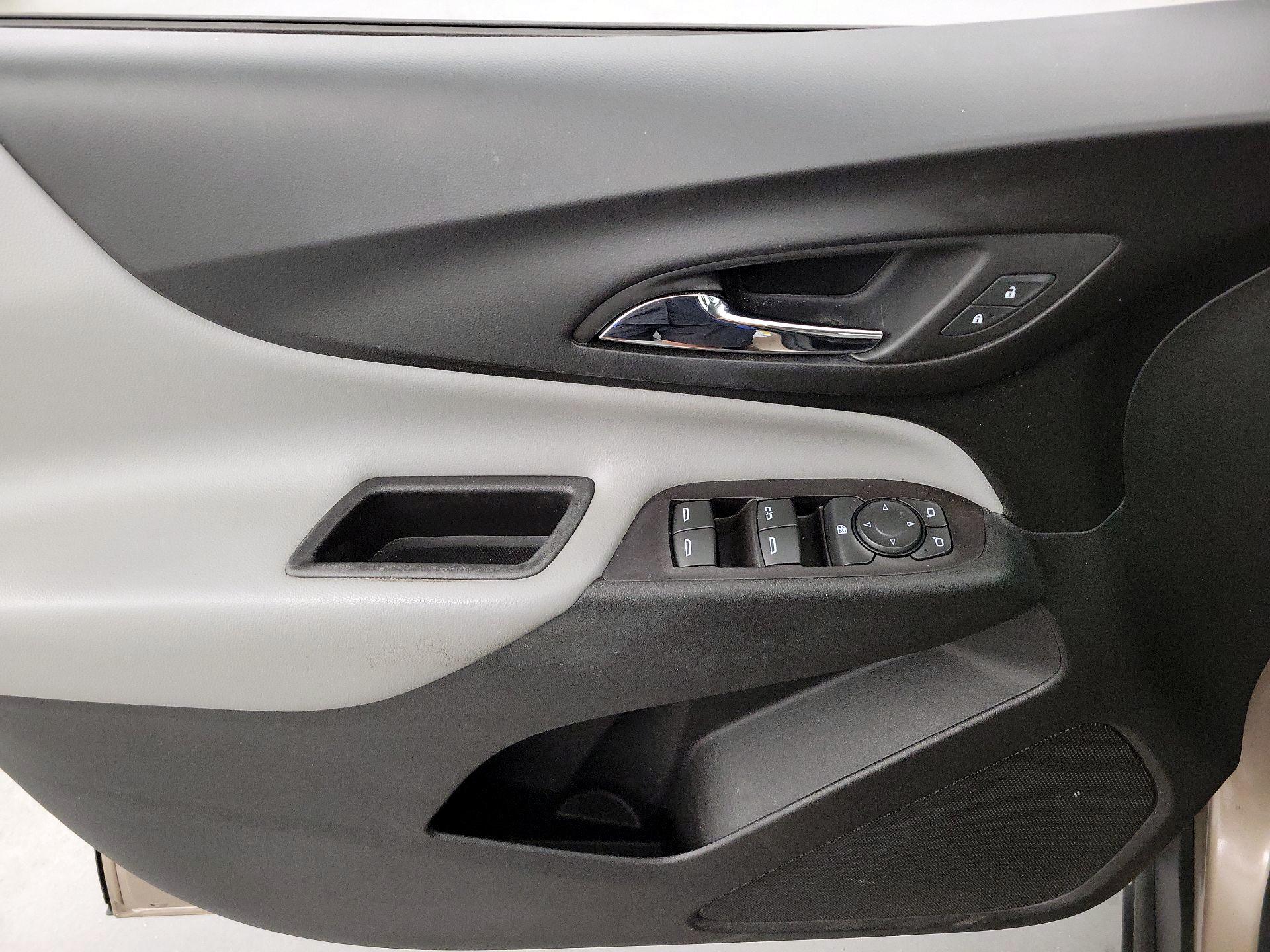 Thumbnail: 2018 Chevrolet Equinox - 12