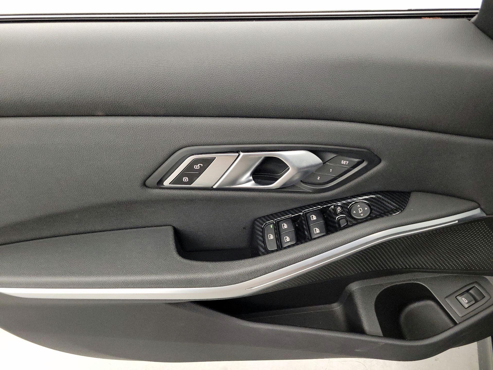 Thumbnail: 2021 BMW 3 Series - 12