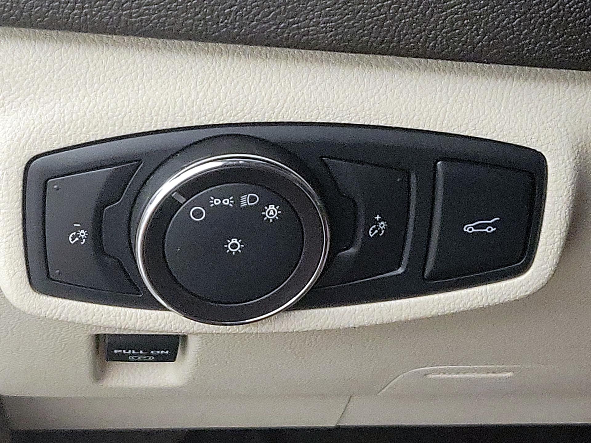 Thumbnail: 2018 Lincoln MKC - 13