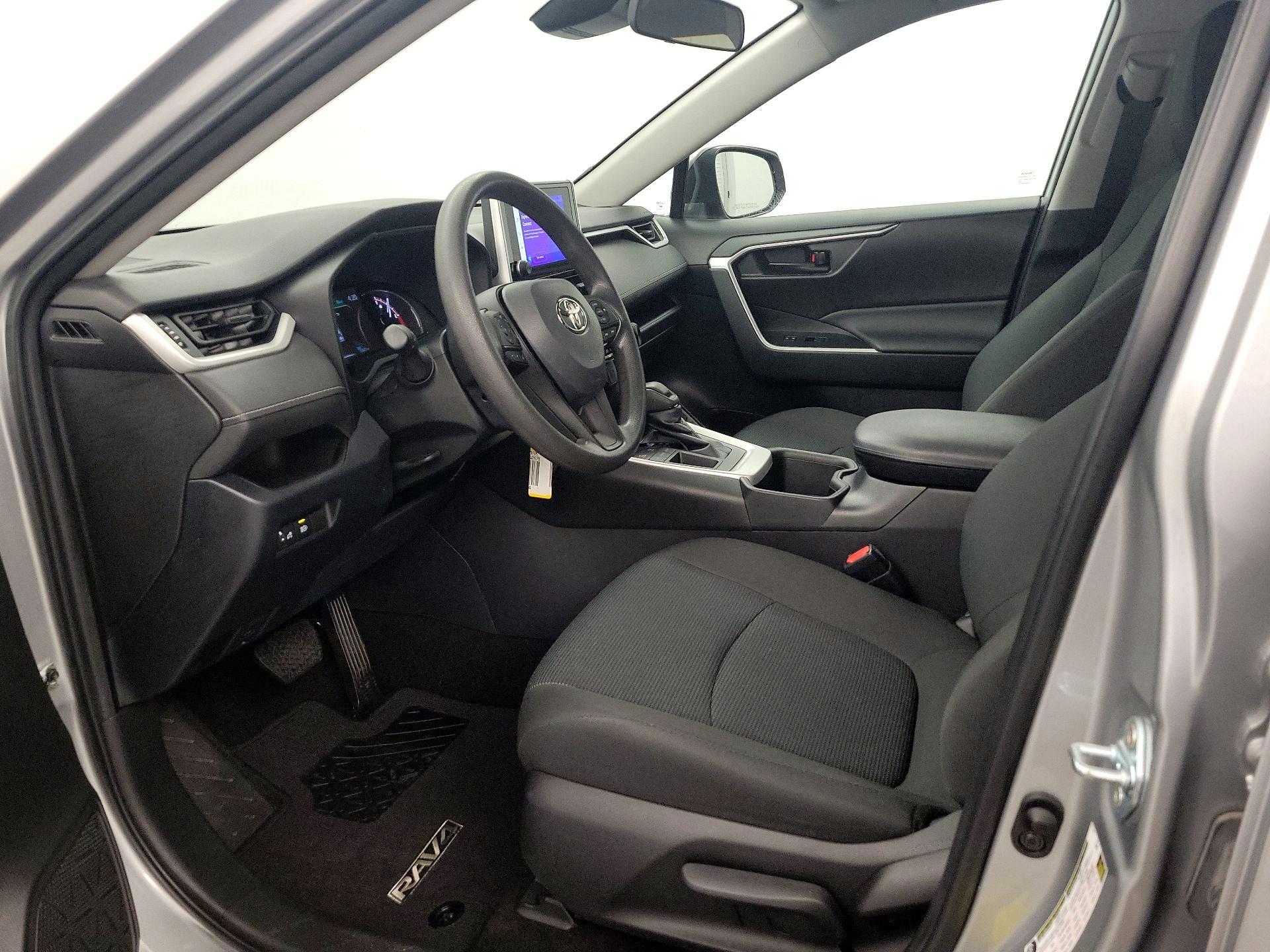 Thumbnail: 2023 Toyota RAV4 - 11