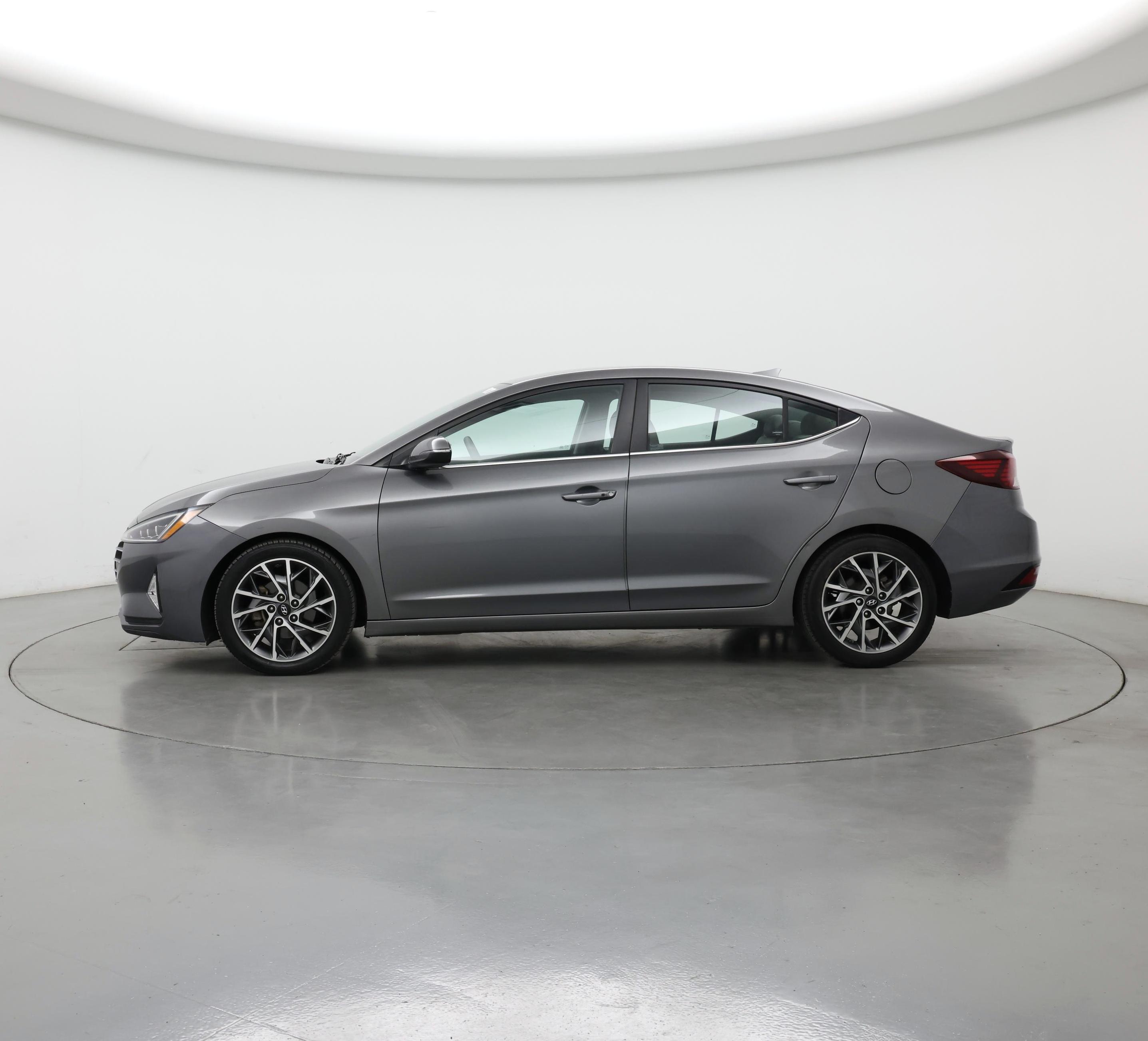 Thumbnail: 2020 Hyundai Elantra - 3