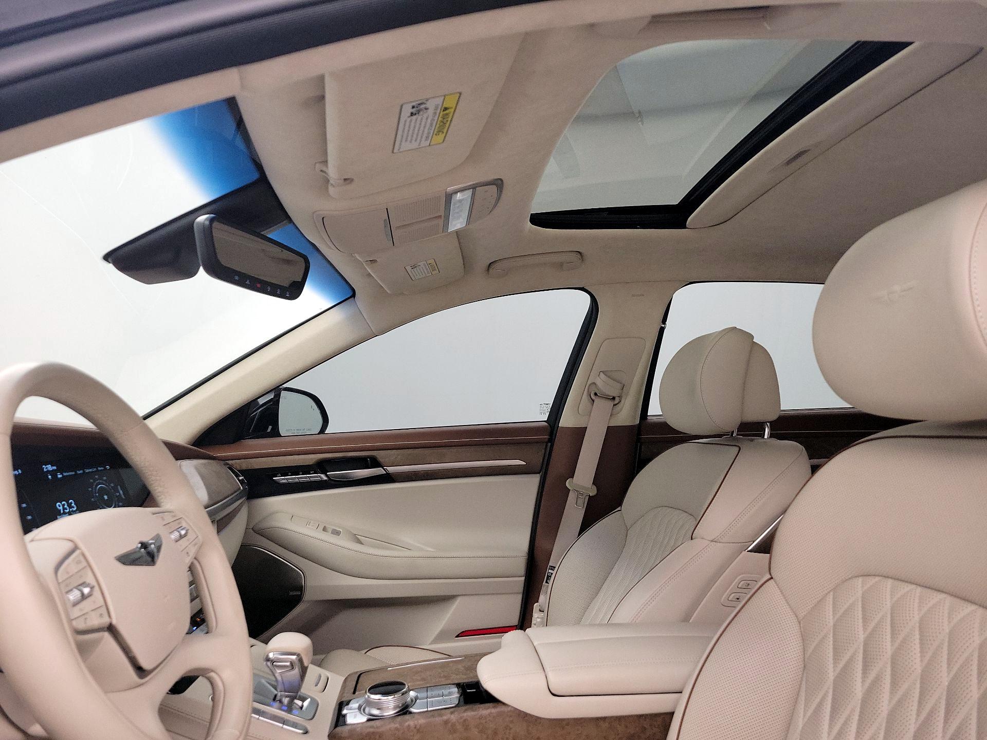 Thumbnail: 2022 Genesis G90 - 20
