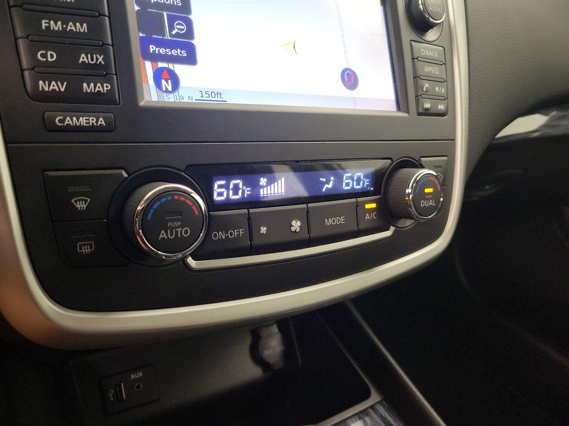 Thumbnail: 2016 Nissan Altima - 17