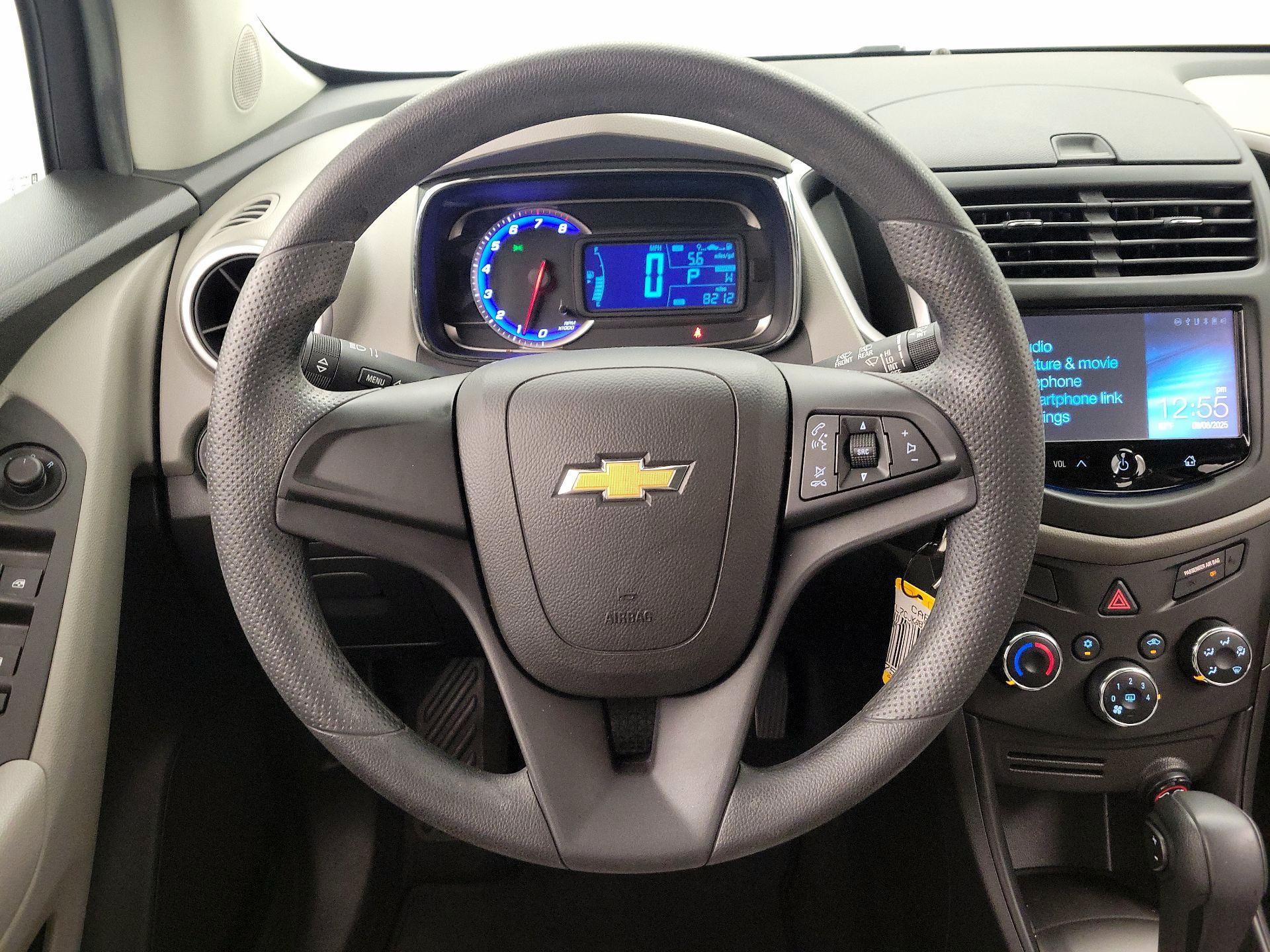 Thumbnail: 2016 Chevrolet Trax - 10