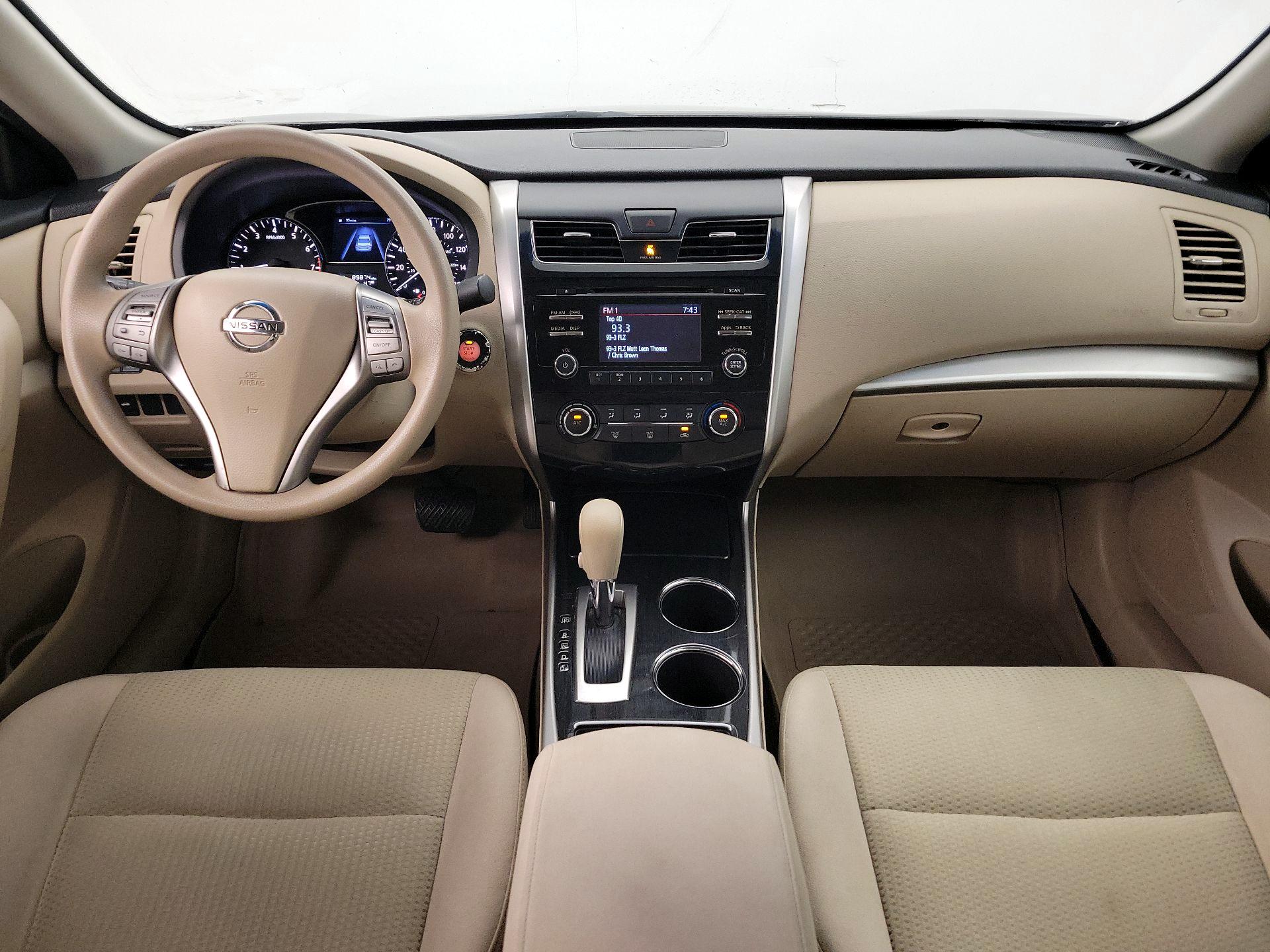 Thumbnail: 2014 Nissan Altima - 9