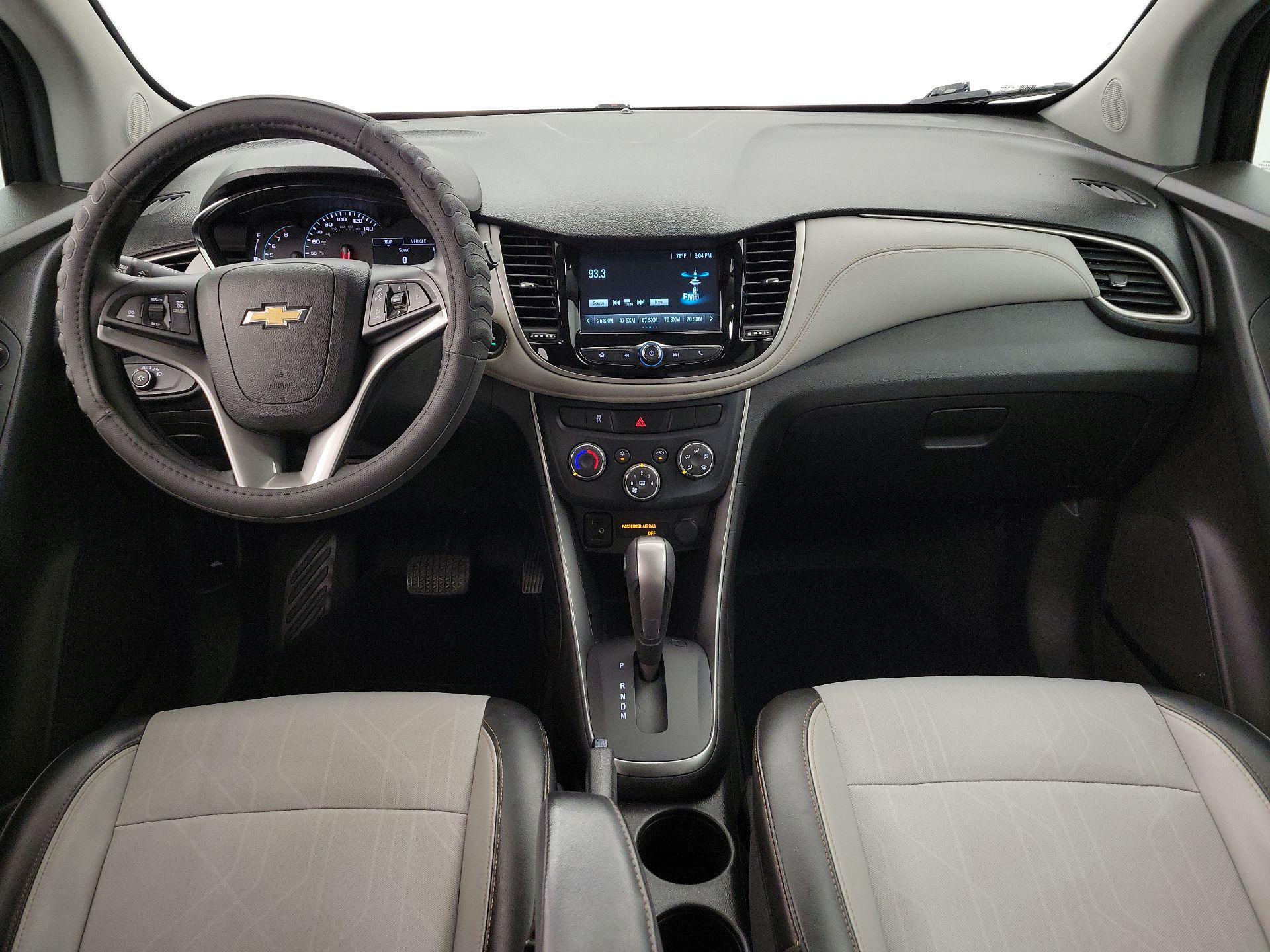 Thumbnail: 2017 Chevrolet Trax - 9