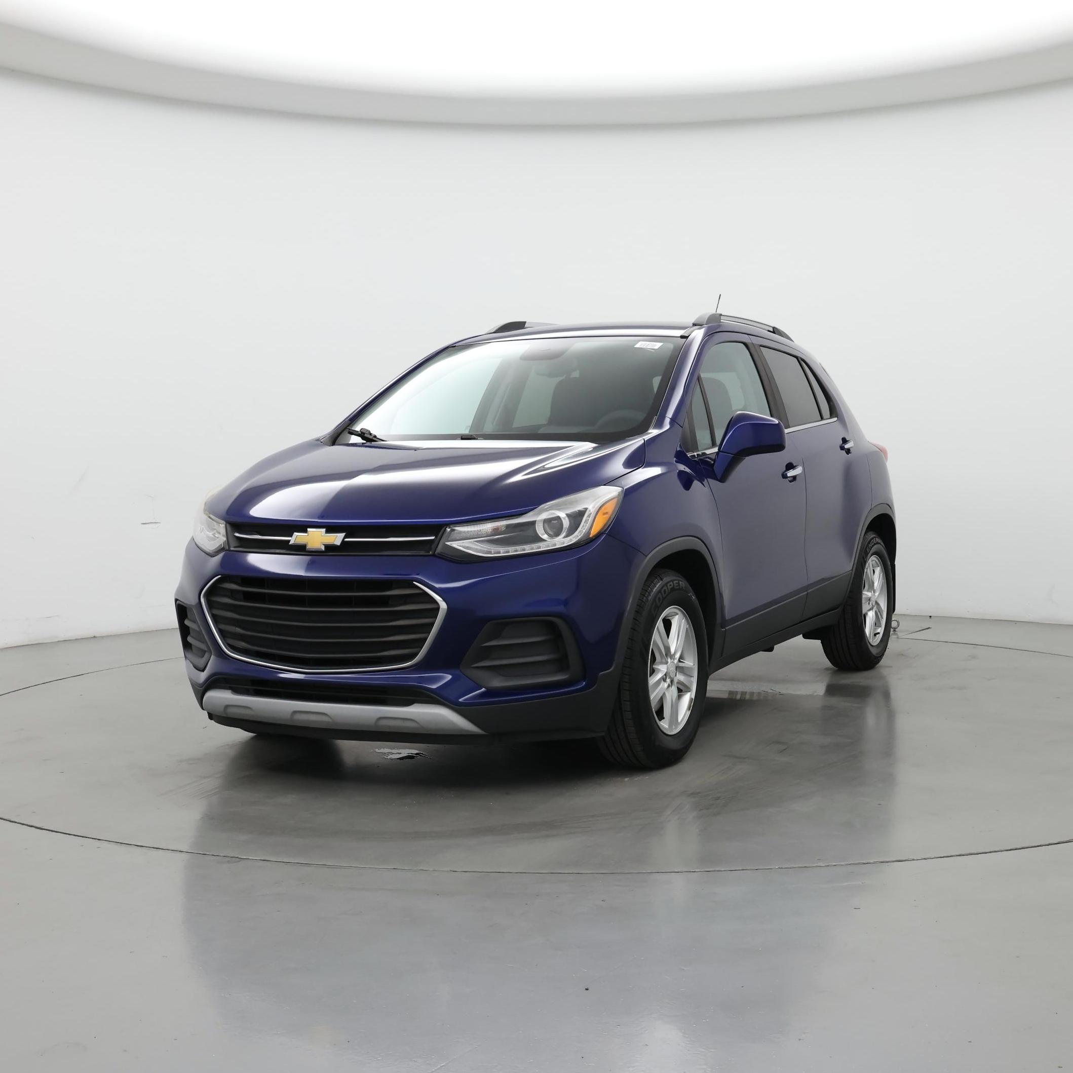 Thumbnail: 2017 Chevrolet Trax - 4