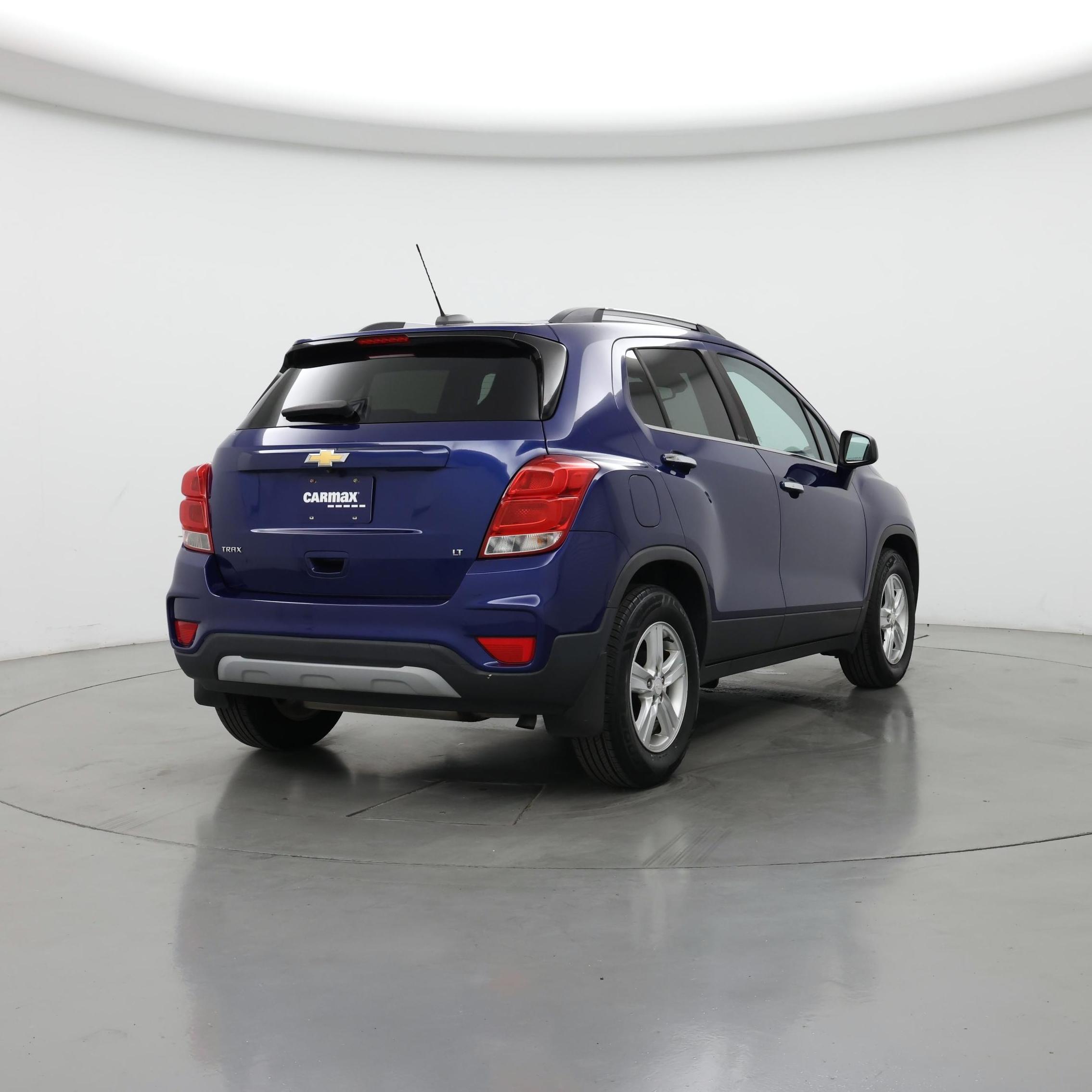 Thumbnail: 2017 Chevrolet Trax - 8