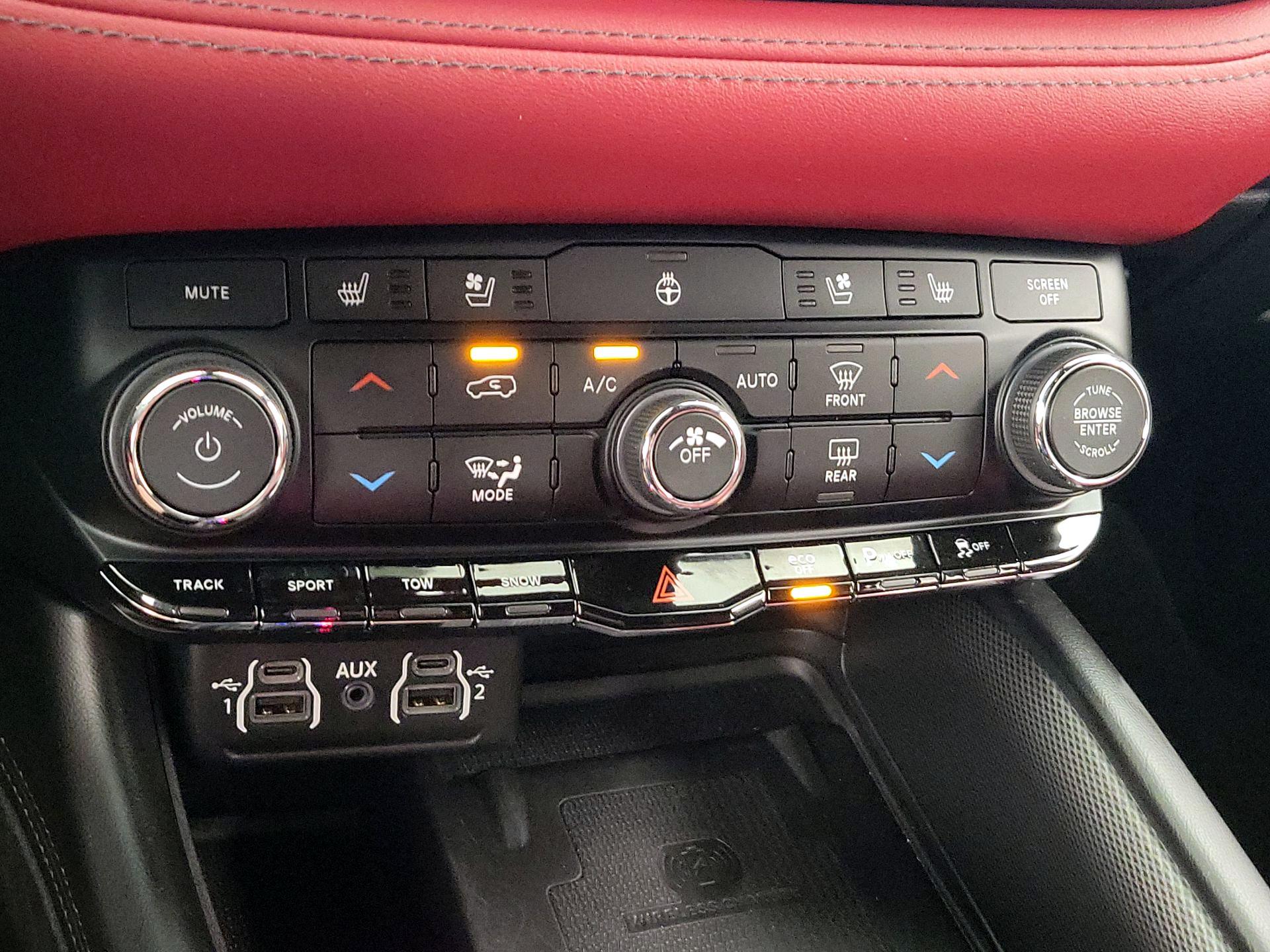 Thumbnail: 2022 Dodge Durango - 17